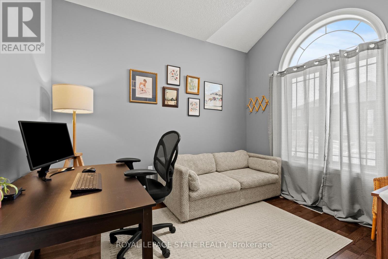 292 Keystone Crescent, Hamilton, Ontario  L0R 1P0 - Photo 8 - X12940716