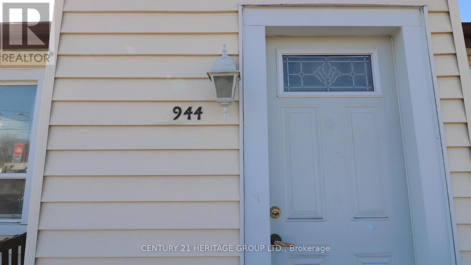 944 Garth Street, Hamilton, Ontario  L9C 4L2 - Photo 4 - X12940764