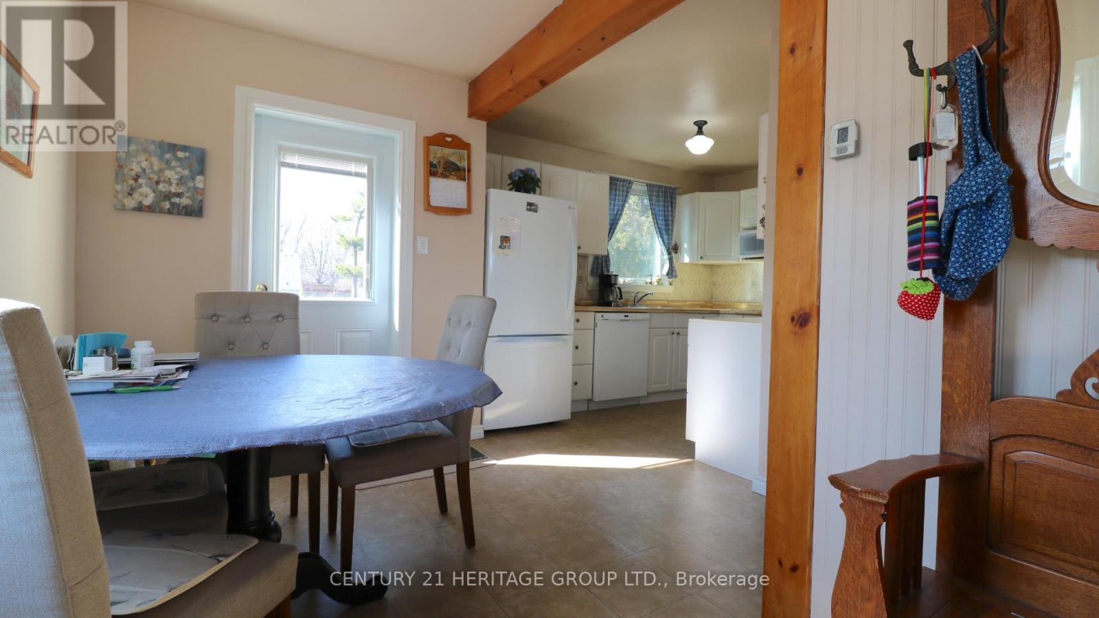 944 Garth Street, Hamilton, Ontario  L9C 4L2 - Photo 5 - X12940764