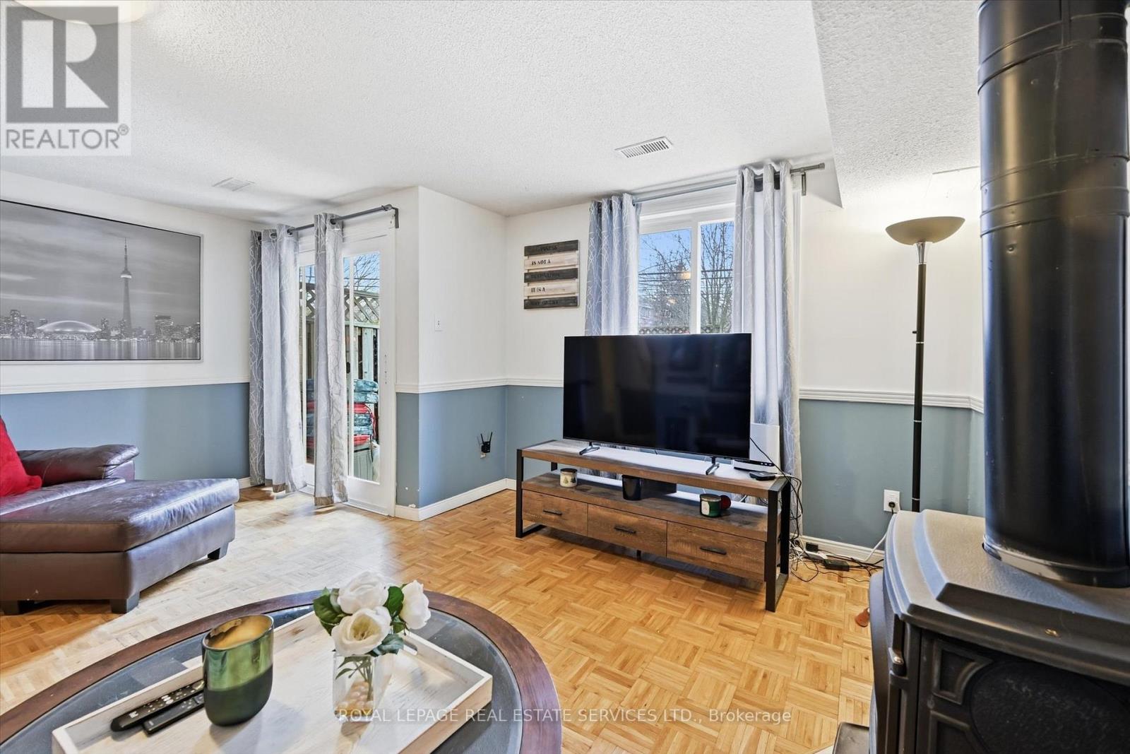 51 - 26 Moss Boulevard, Hamilton, Ontario  L9H 6W8 - Photo 33 - X12940766