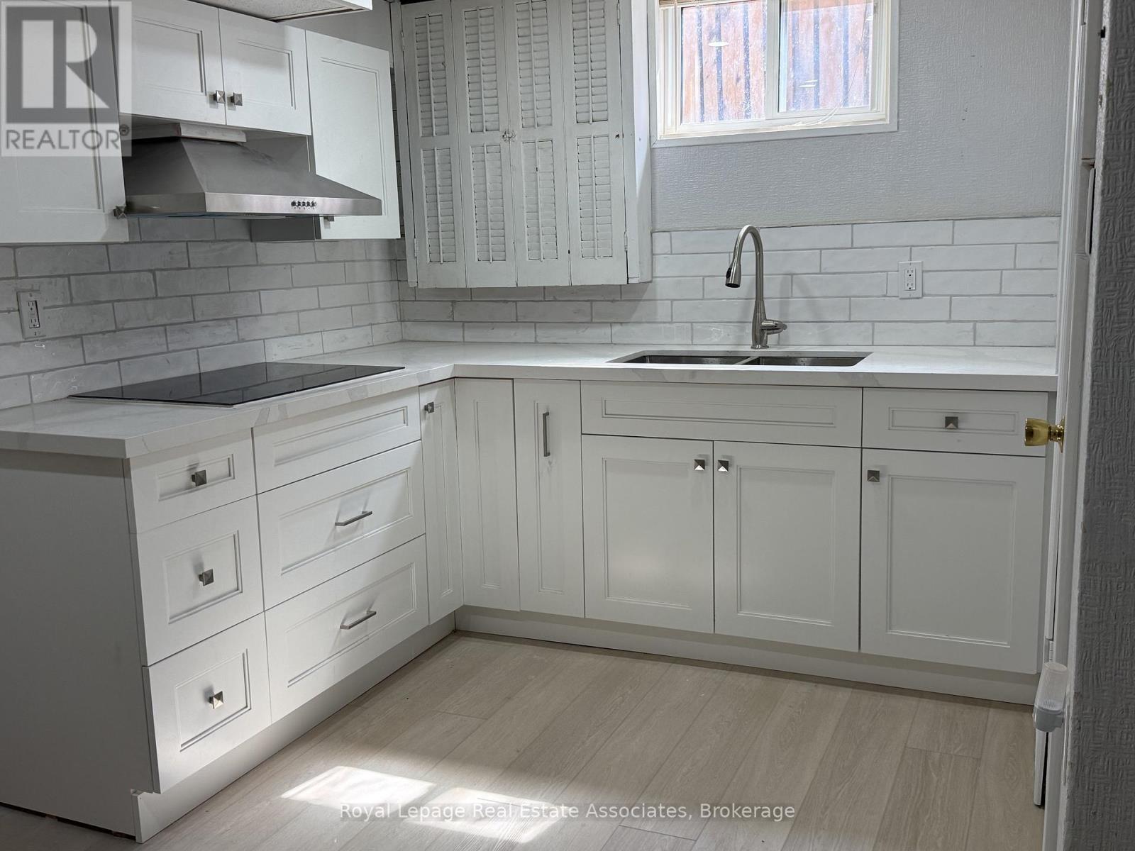 Lower - 60 Toby Crescent, Hamilton, Ontario  L8T 2N8 - Photo 4 - X12940776