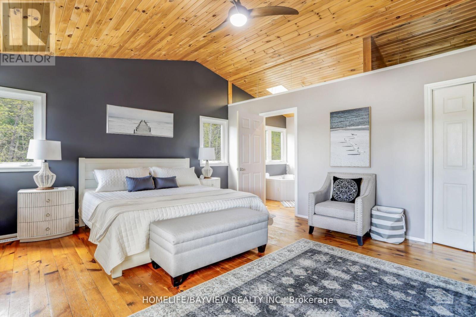 19243 Hwy 35 Highway, Algonquin Highlands, Ontario  K0M 1J2 - Photo 29 - X12940780