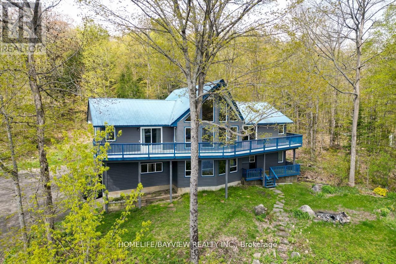 19243 Hwy 35 Highway, Algonquin Highlands, Ontario  K0M 1J2 - Photo 3 - X12940780