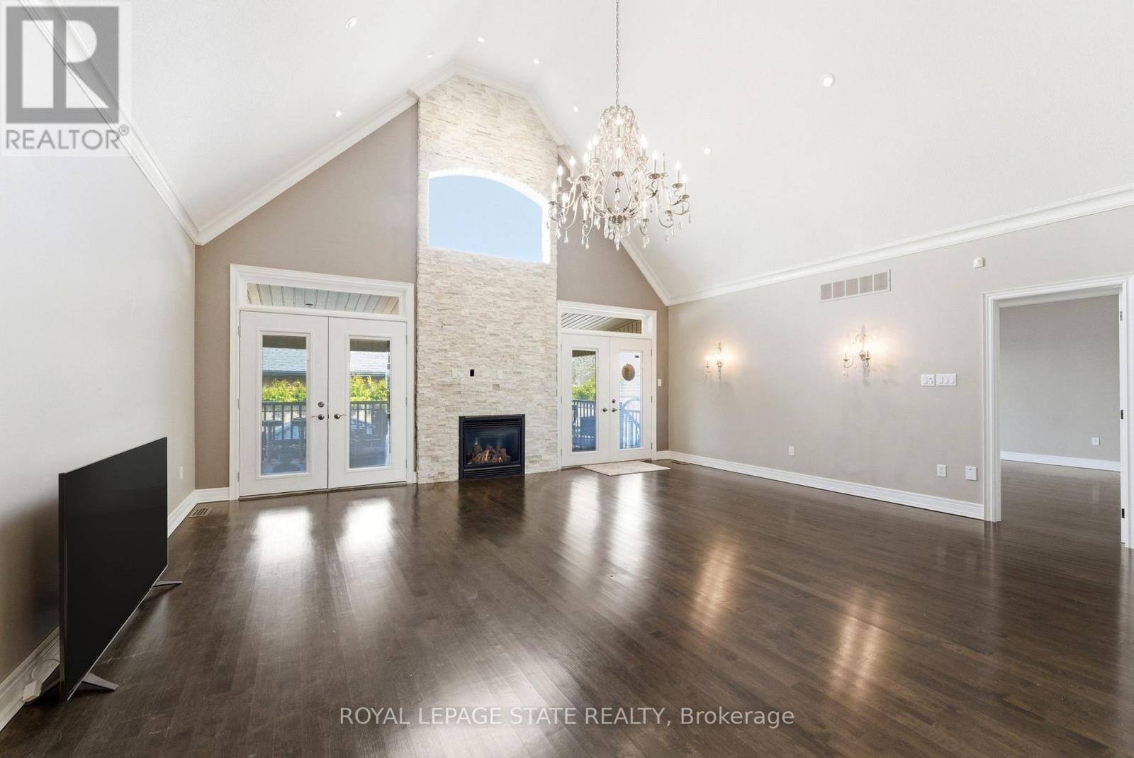 85 Hillcroft Drive, Hamilton, Ontario  L9J 3W9 - Photo 9 - X12940790