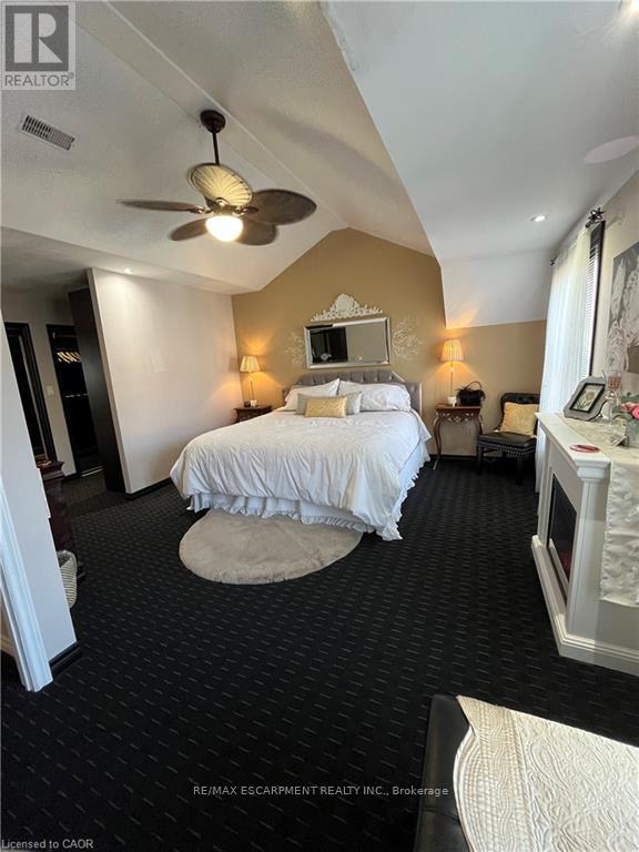 A - 56 King Street W, Hamilton, Ontario  L9H 1T8 - Photo 15 - X12940822