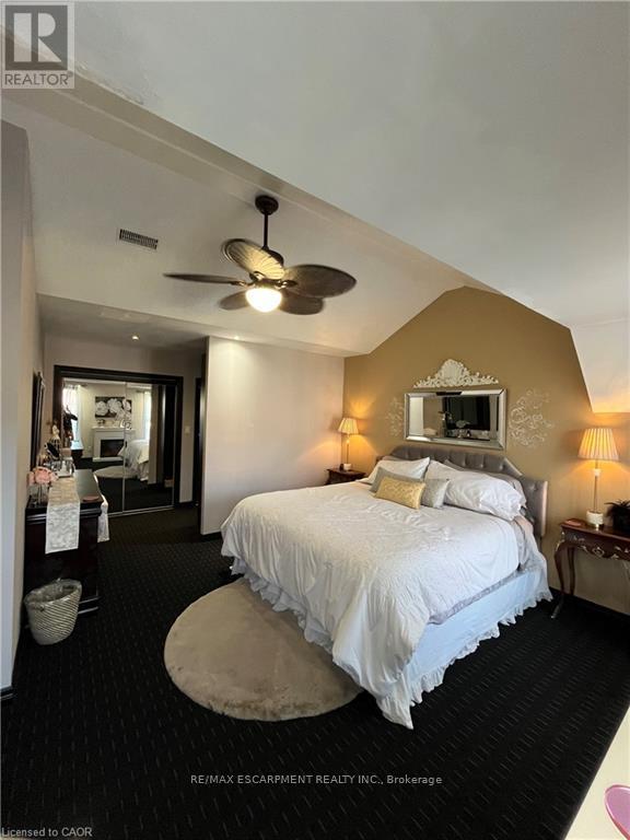 A - 56 King Street W, Hamilton, Ontario  L9H 1T8 - Photo 16 - X12940822