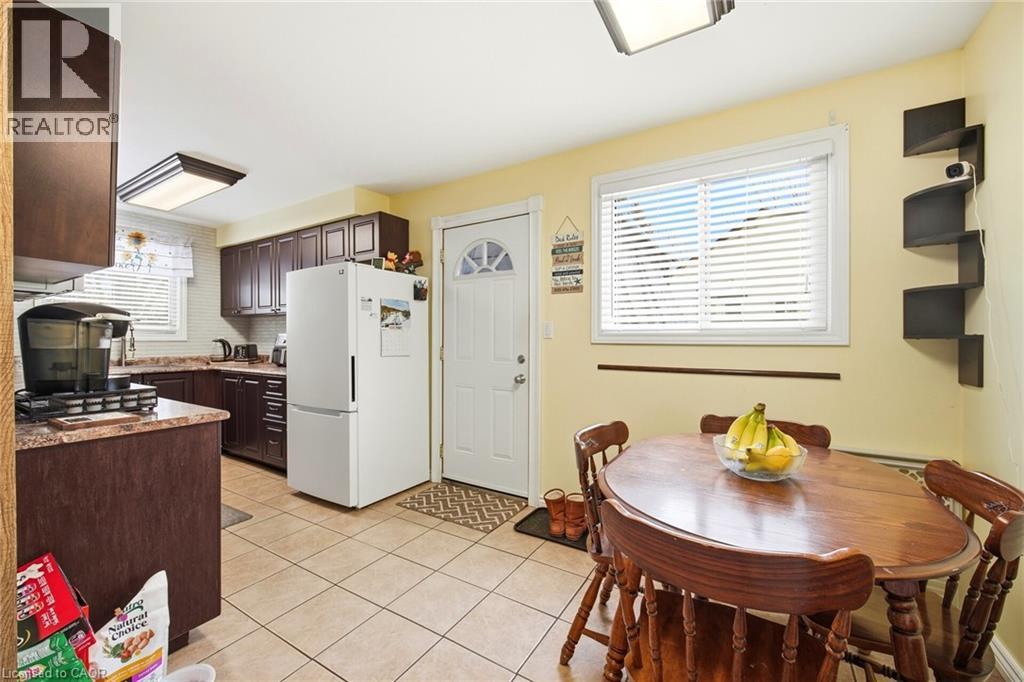 204 Medina Court, Oshawa, Ontario  L1J 7E1 - Photo 8 - 40811276