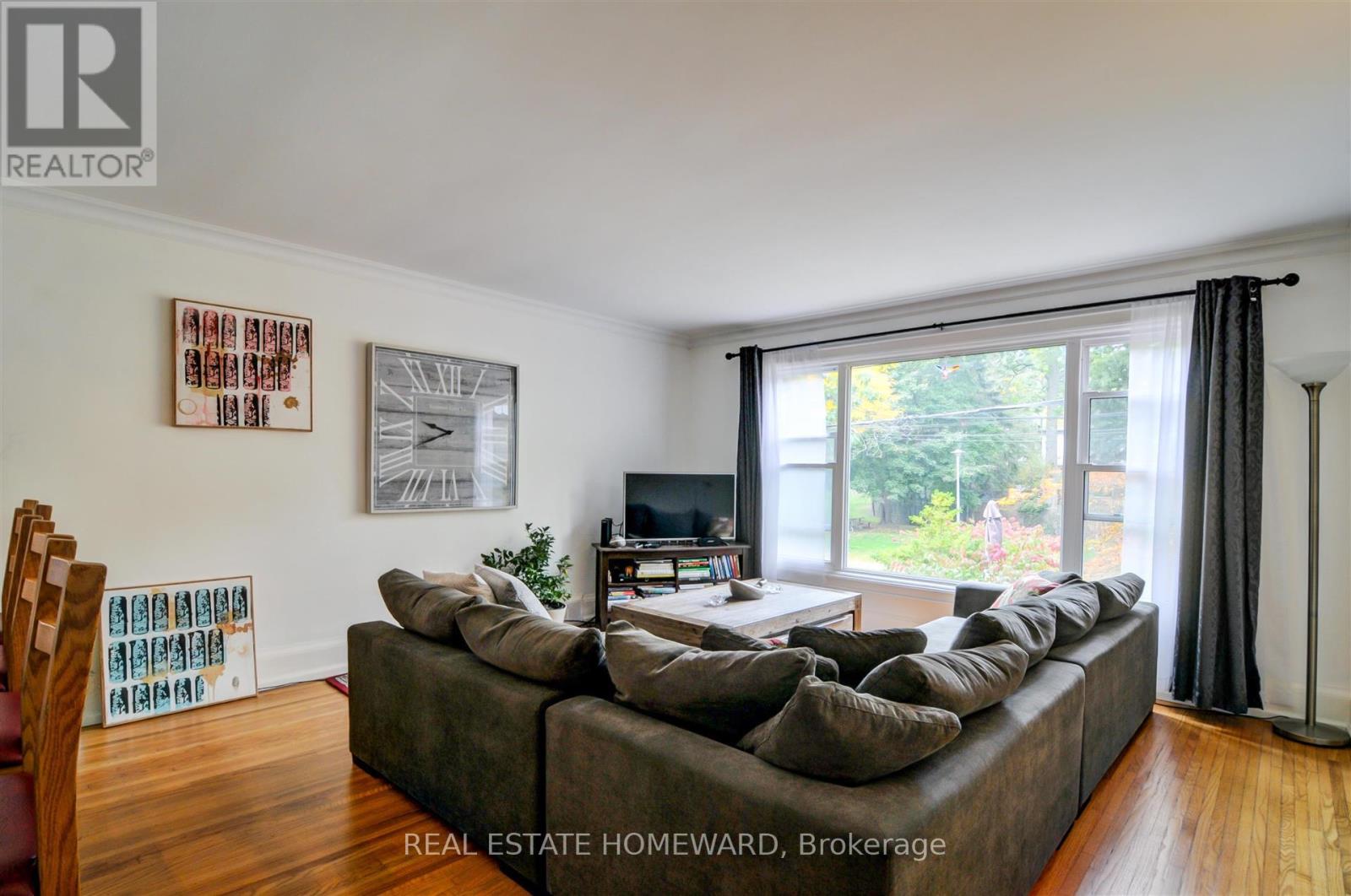 Main Floor - 21 Love Crescent, Toronto, Ontario  M4E 1V6 - Photo 11 - E12825162