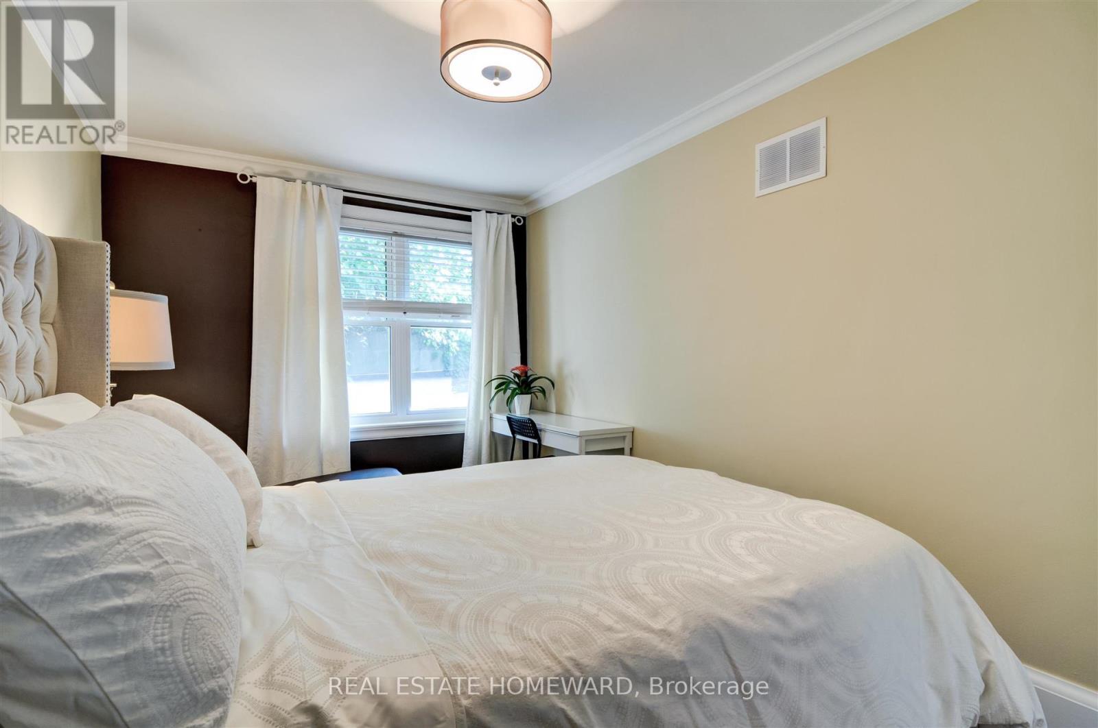 Main Floor - 21 Love Crescent, Toronto, Ontario  M4E 1V6 - Photo 21 - E12825162