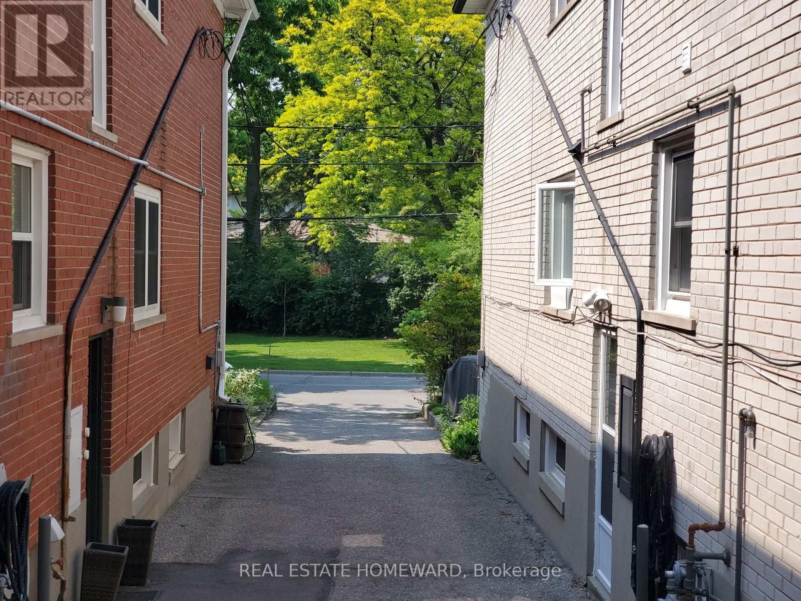 Main Floor - 21 Love Crescent, Toronto, Ontario  M4E 1V6 - Photo 38 - E12825162