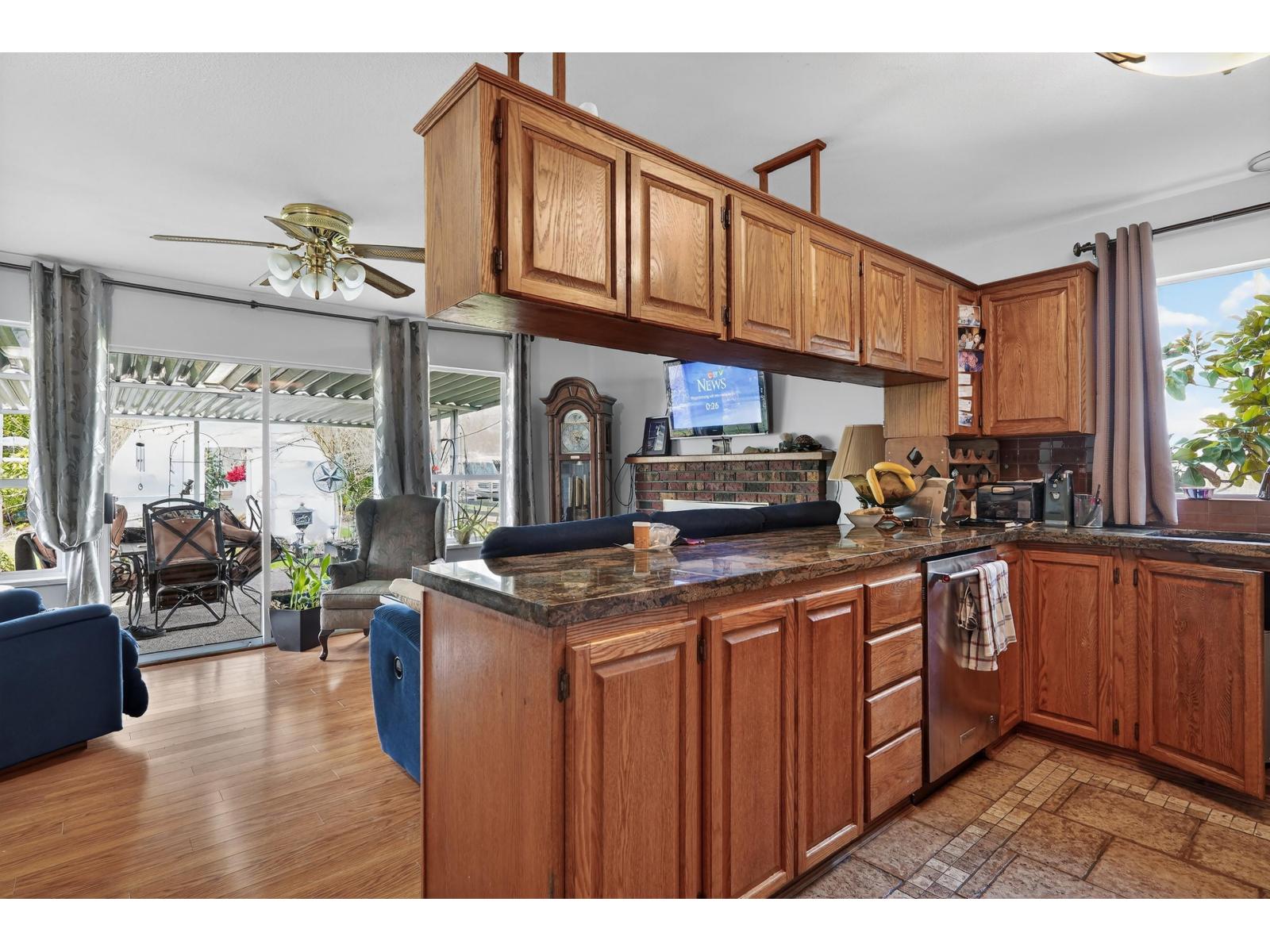 18167 16 Avenue, Surrey, British Columbia  V3S 9V2 - Photo 10 - R3100781