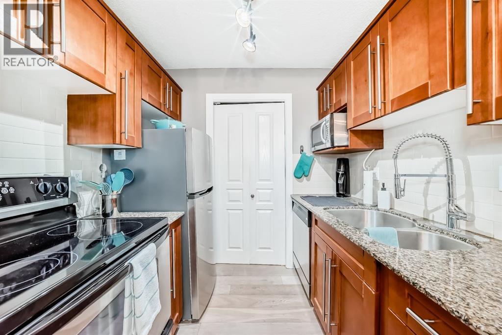 824, 6400 Coach Hill Road SW, Calgary, Alberta  T3H 1B8 - Photo 7 - A2295199