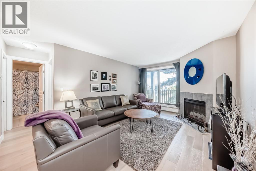 824, 6400 Coach Hill Road SW, Calgary, Alberta  T3H 1B8 - Photo 2 - A2295199