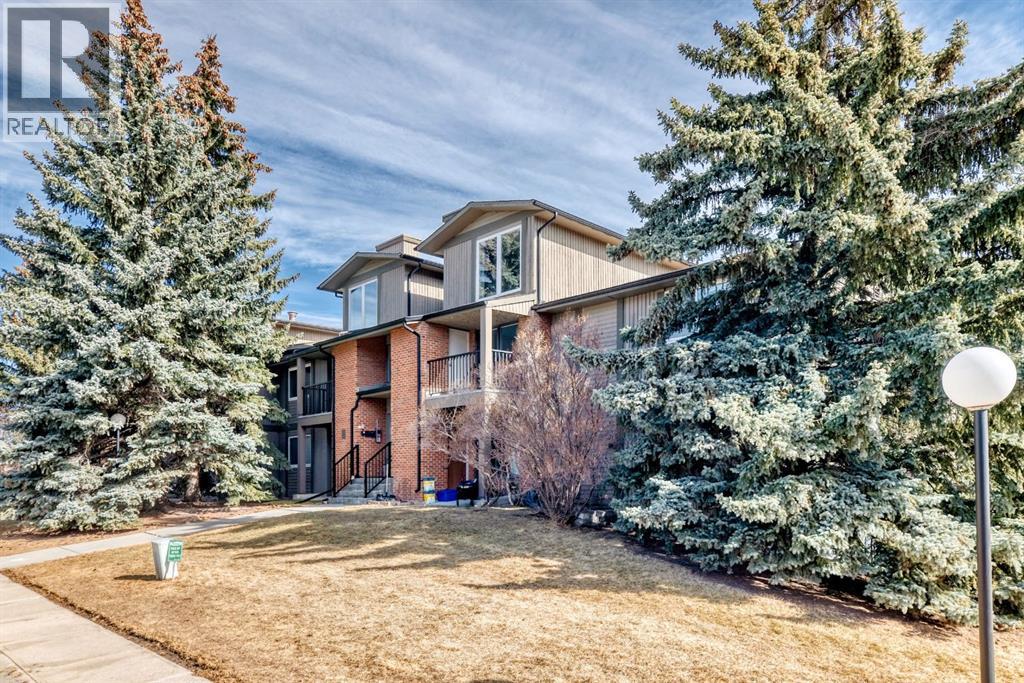 824, 6400 Coach Hill Road SW, Calgary, Alberta