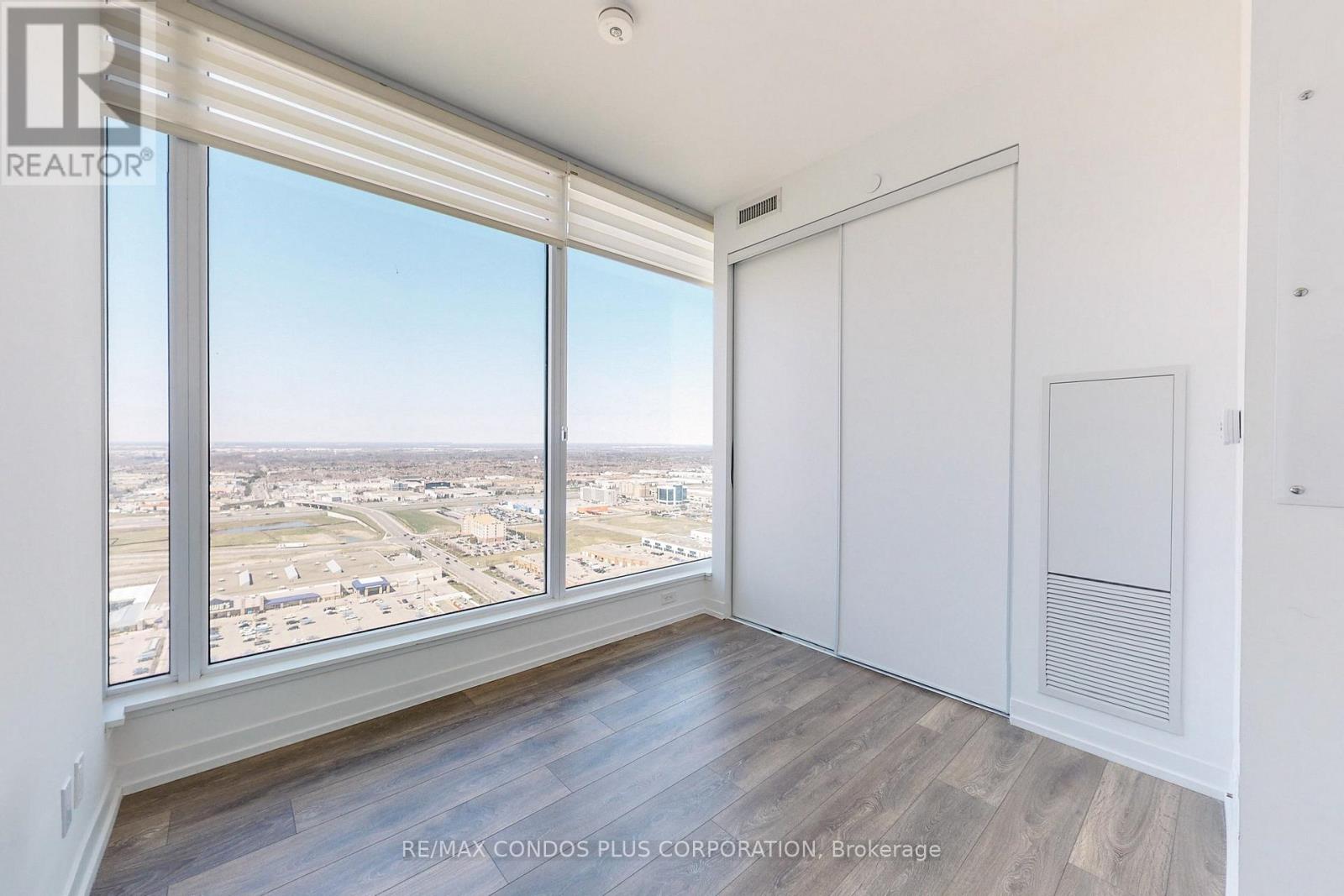 3610 - 5 Buttermill Avenue, Vaughan, Ontario  L4K 0J5 - Photo 12 - N12815416