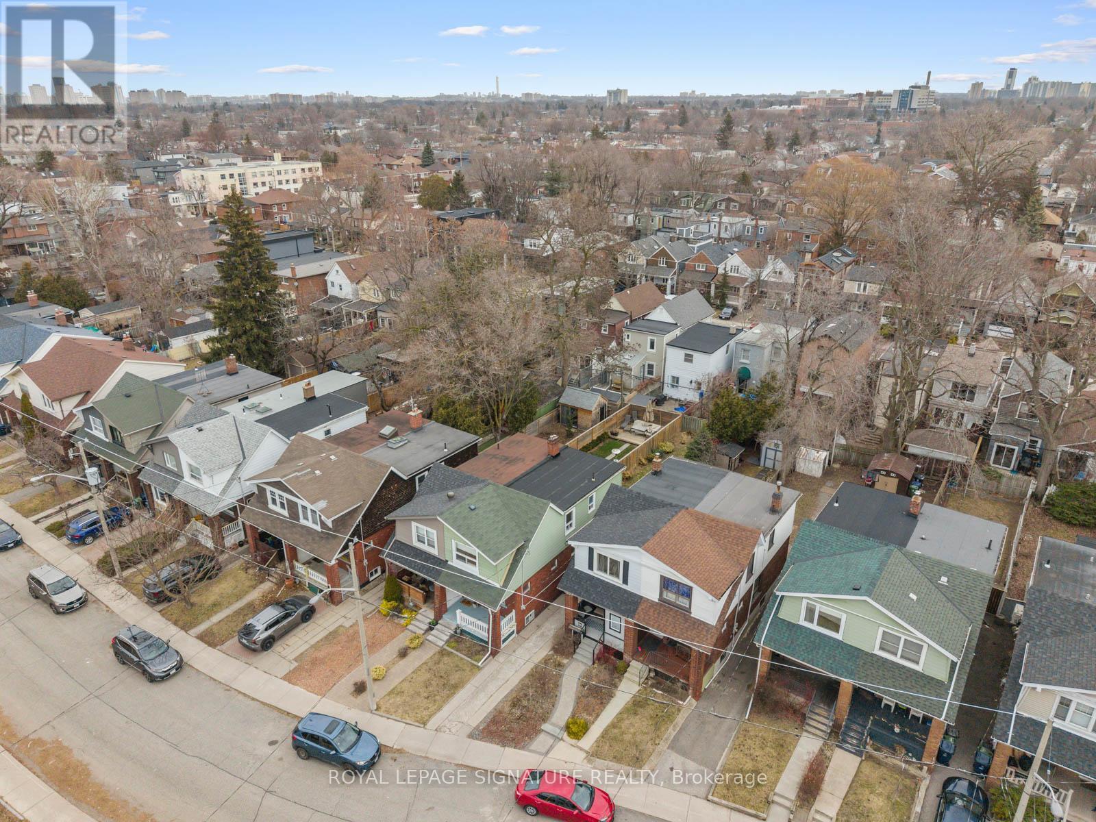 15 Marlow Avenue, Toronto, Ontario  M4J 3T8 - Photo 30 - E12939758