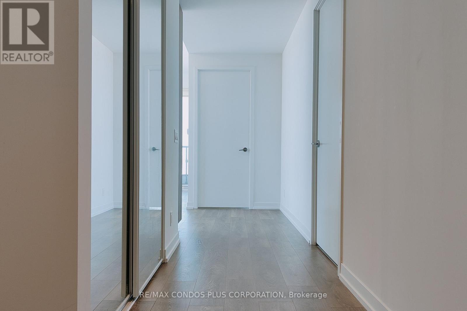 3610 - 5 Buttermill Avenue, Vaughan, Ontario  L4K 0J5 - Photo 18 - N12815416