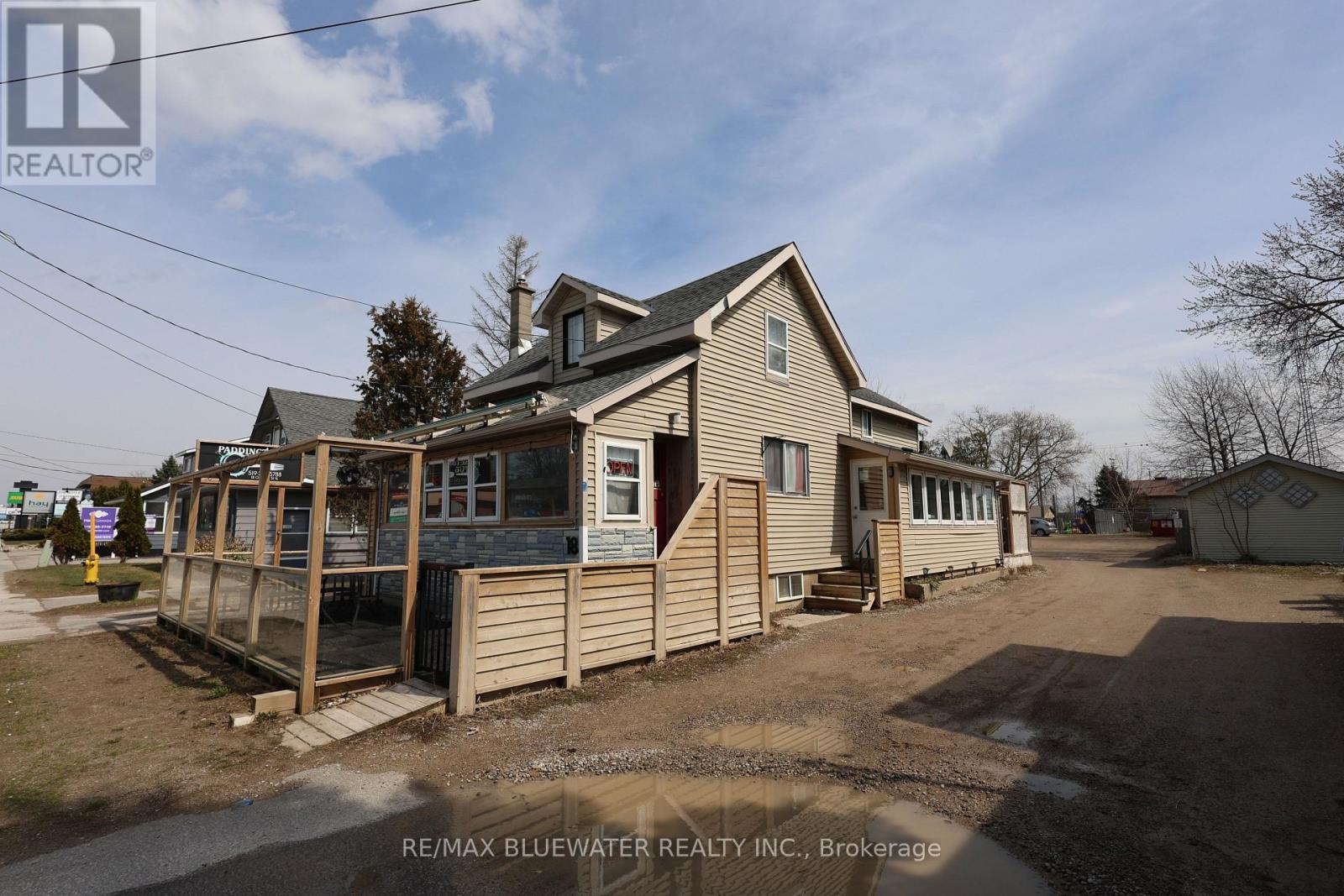 16-18 Ontario Street N, Lambton Shores, Ontario  N0M 1T0 - Photo 22 - X12714490