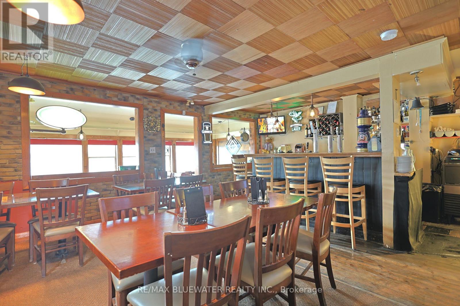 16-18 Ontario Street N, Lambton Shores, Ontario  N0M 1T0 - Photo 31 - X12714490