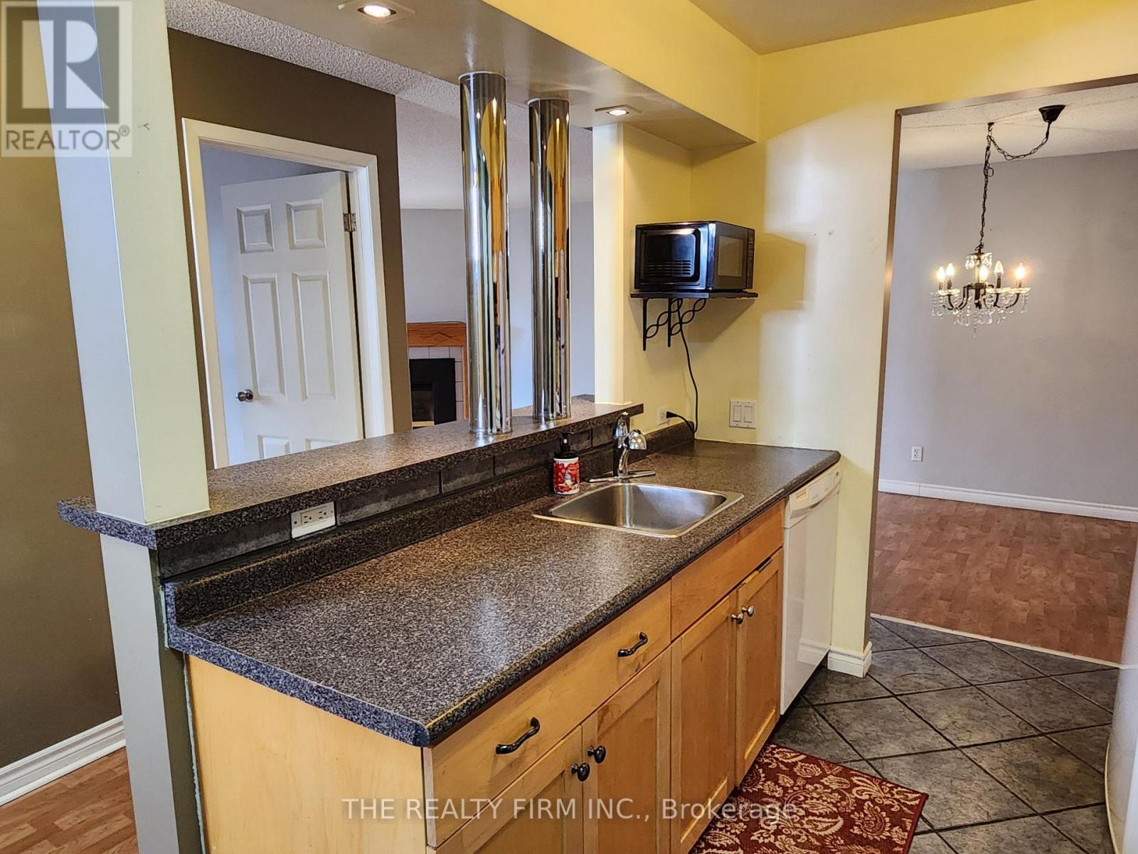 208 - 735 Deveron Crescent, London South, Ontario  N5Z 4X8 - Photo 5 - X12851888