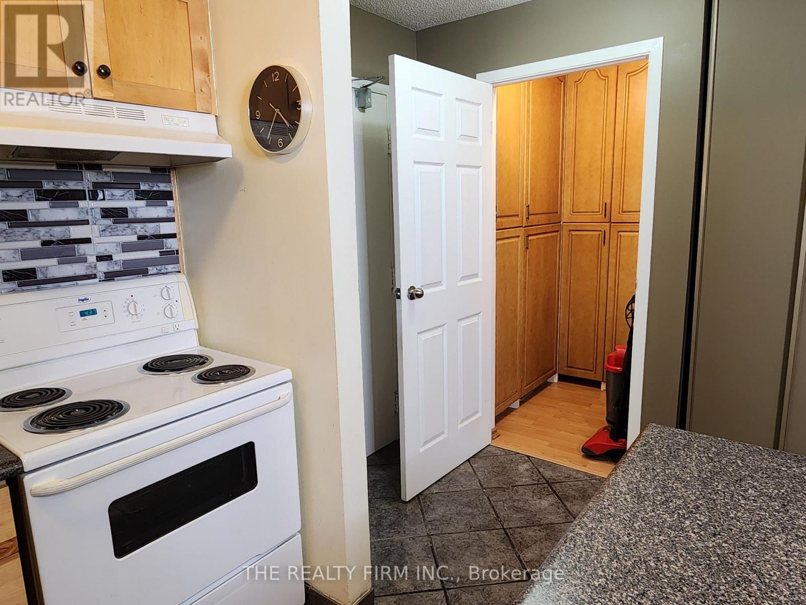 208 - 735 Deveron Crescent, London South, Ontario  N5Z 4X8 - Photo 9 - X12851888