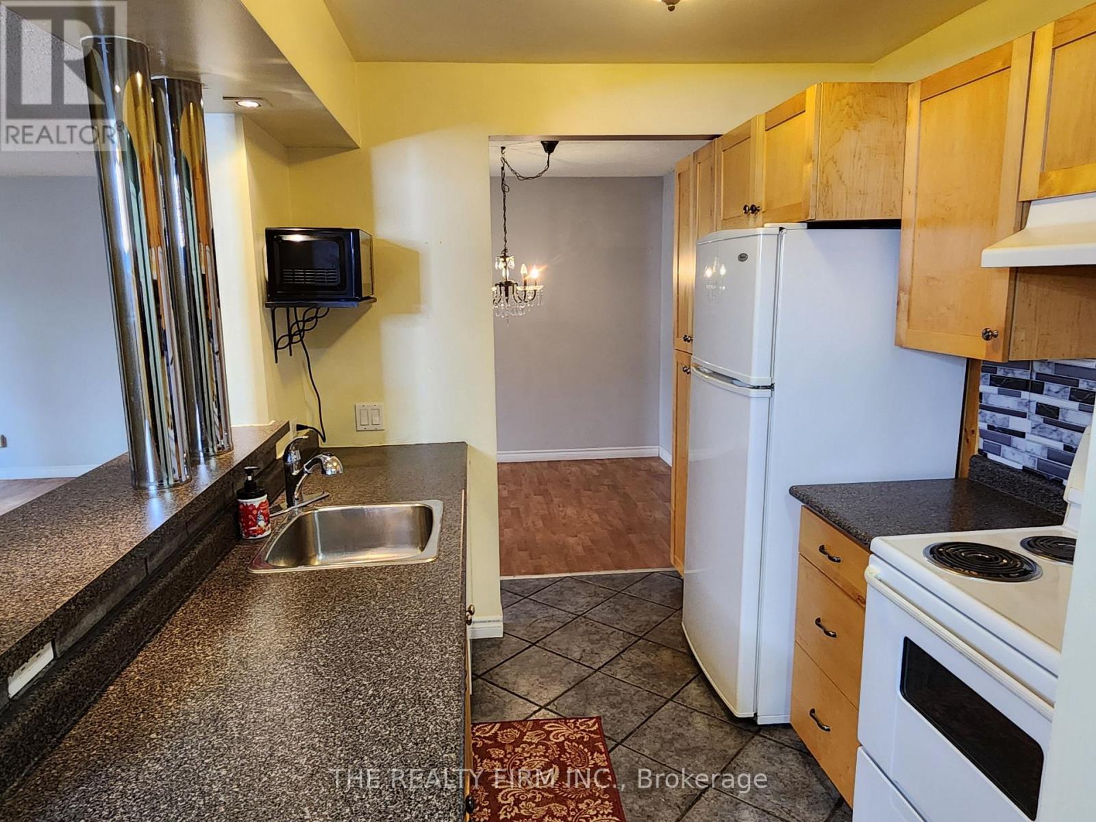 208 - 735 Deveron Crescent, London South, Ontario  N5Z 4X8 - Photo 6 - X12851888