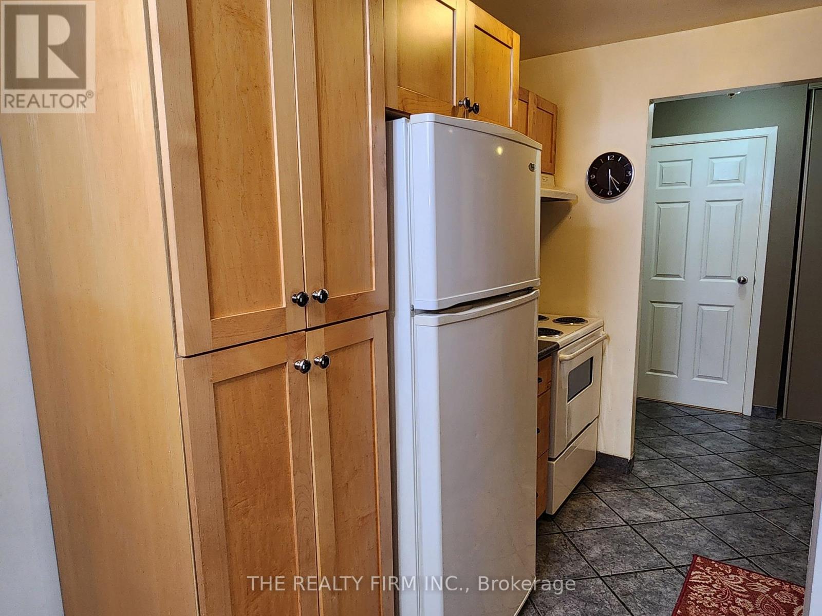 208 - 735 Deveron Crescent, London South, Ontario  N5Z 4X8 - Photo 8 - X12851888