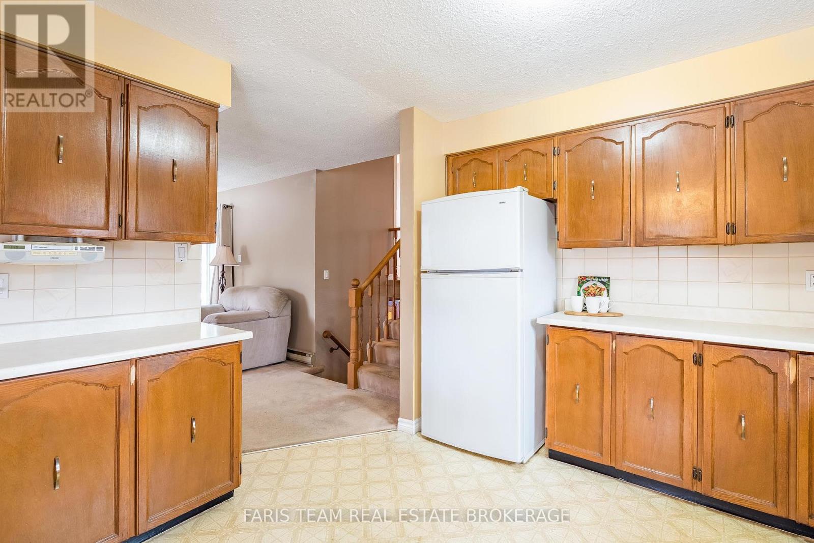 10 William Street, Oro-Medonte, Ontario  L0L 2L0 - Photo 8 - S12931848