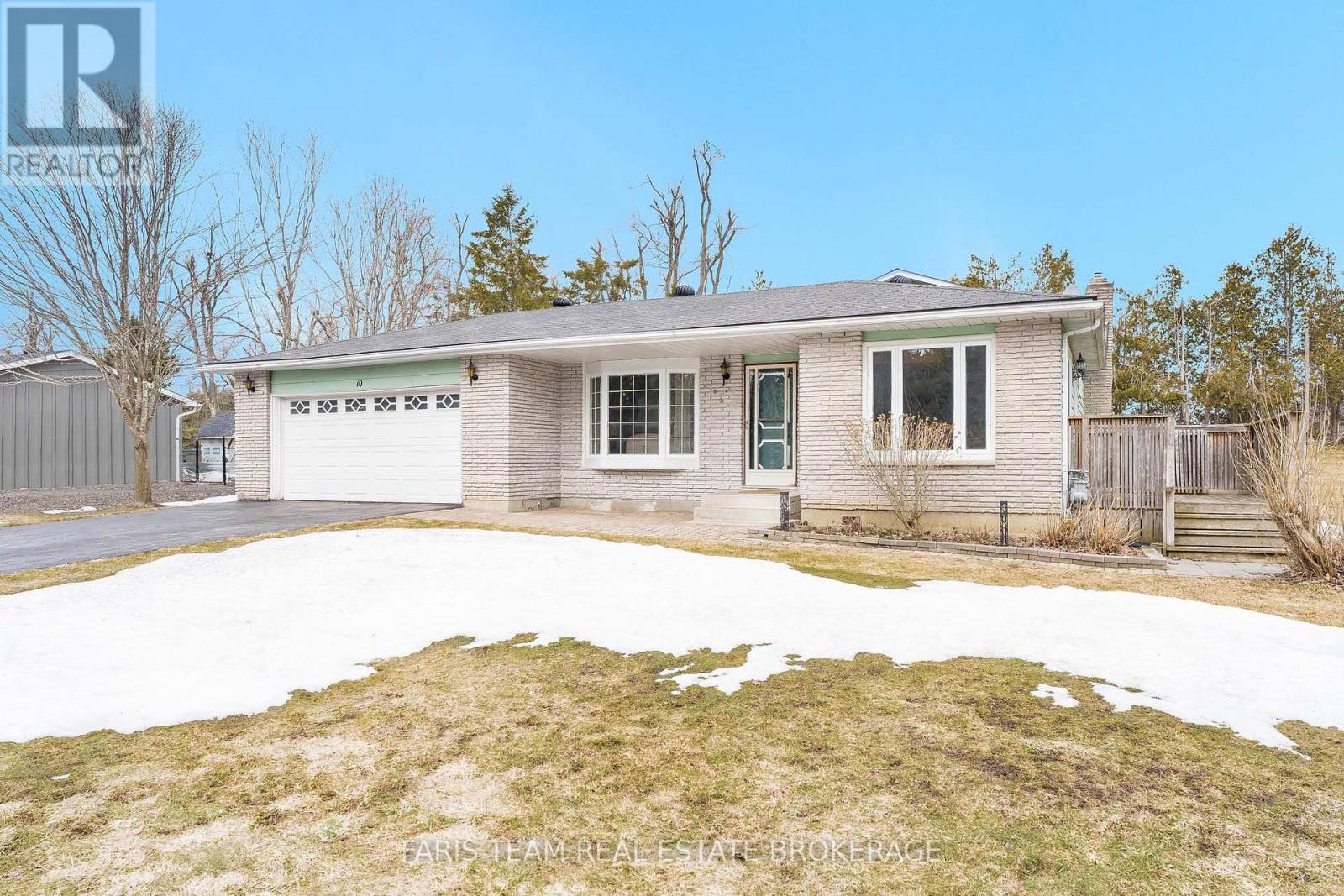 10 William Street, Oro-Medonte, Ontario  L0L 2L0 - Photo 2 - S12931848
