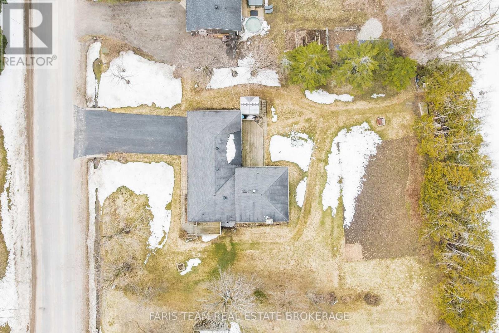 10 William Street, Oro-Medonte, Ontario  L0L 2L0 - Photo 34 - S12931848