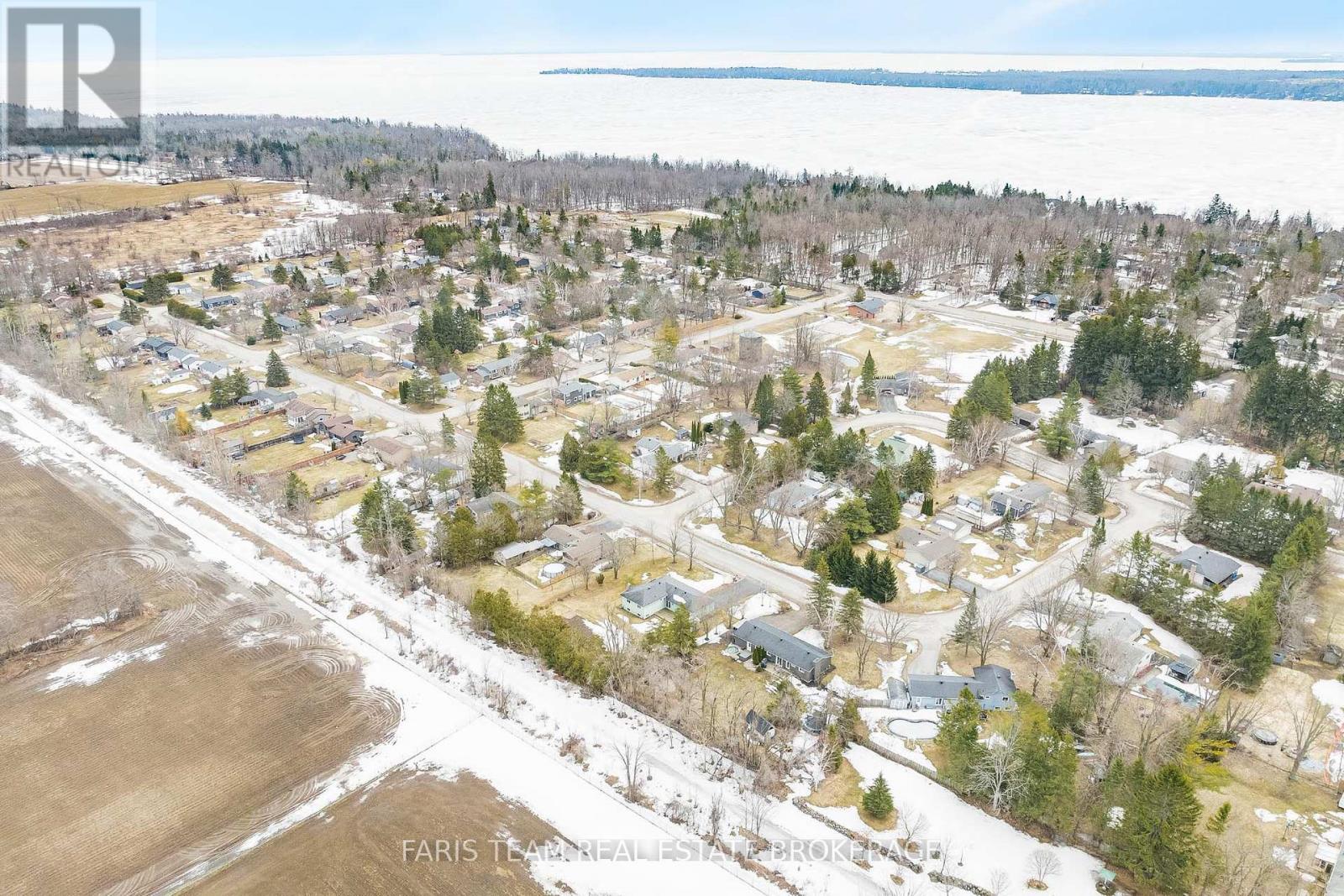 10 William Street, Oro-Medonte, Ontario  L0L 2L0 - Photo 36 - S12931848