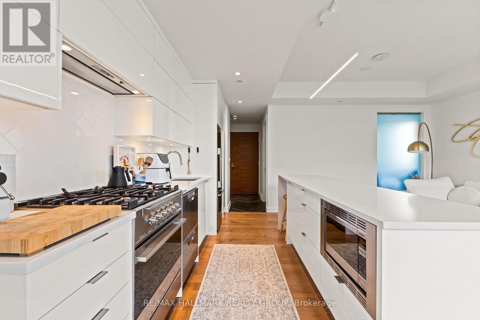 207 - 135 Barrette Street, Ottawa, Ontario  K1L 7Z9 - Photo 12 - X12860398