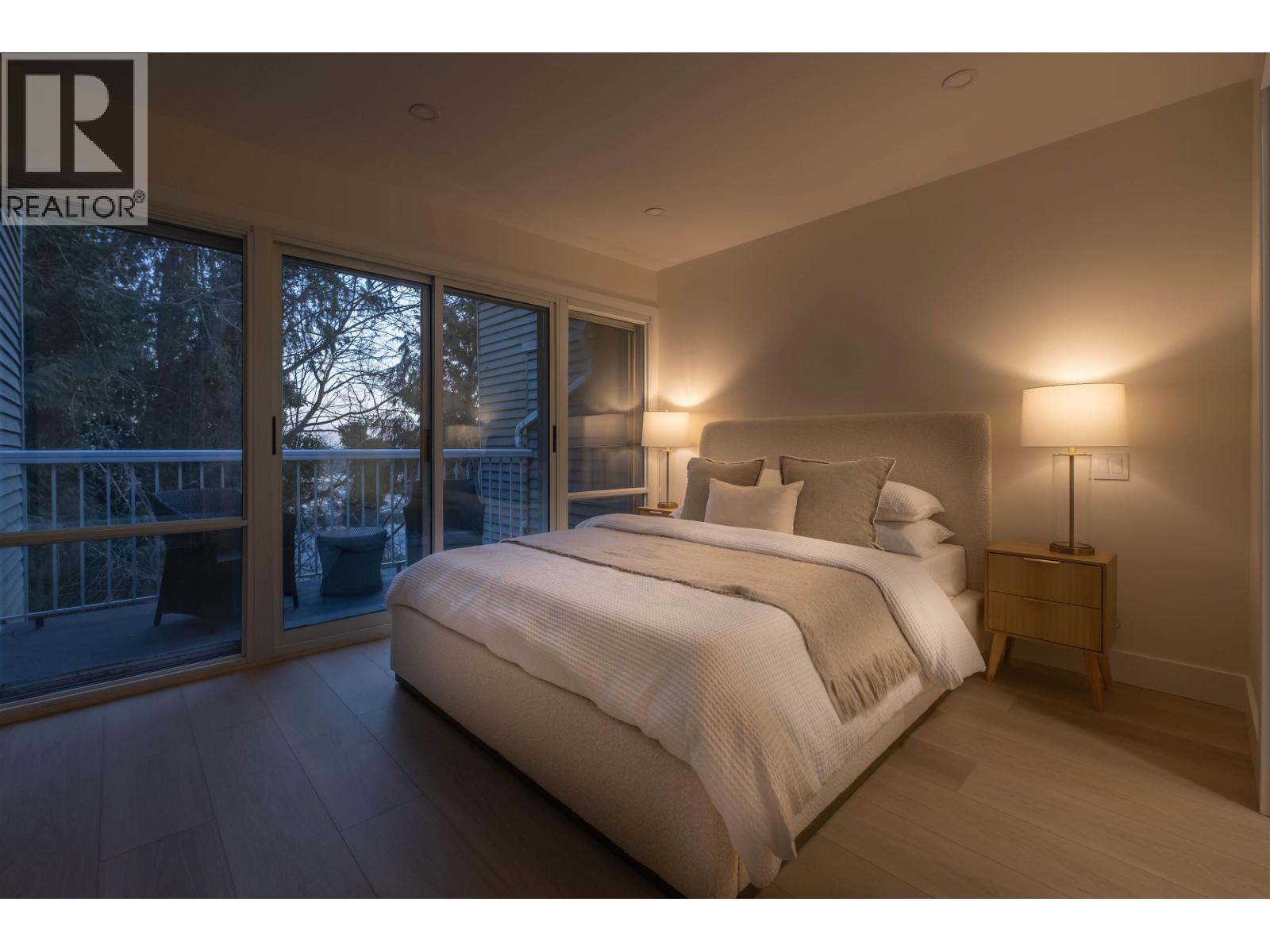 3350 Cobblestone Avenue, Vancouver, British Columbia V5S 4S4 - Photo 10 - R3105093