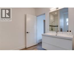 1220 Ponds Avenue, Kelowna, British Columbia  V1W 5N1 - Photo 59 - 10381282