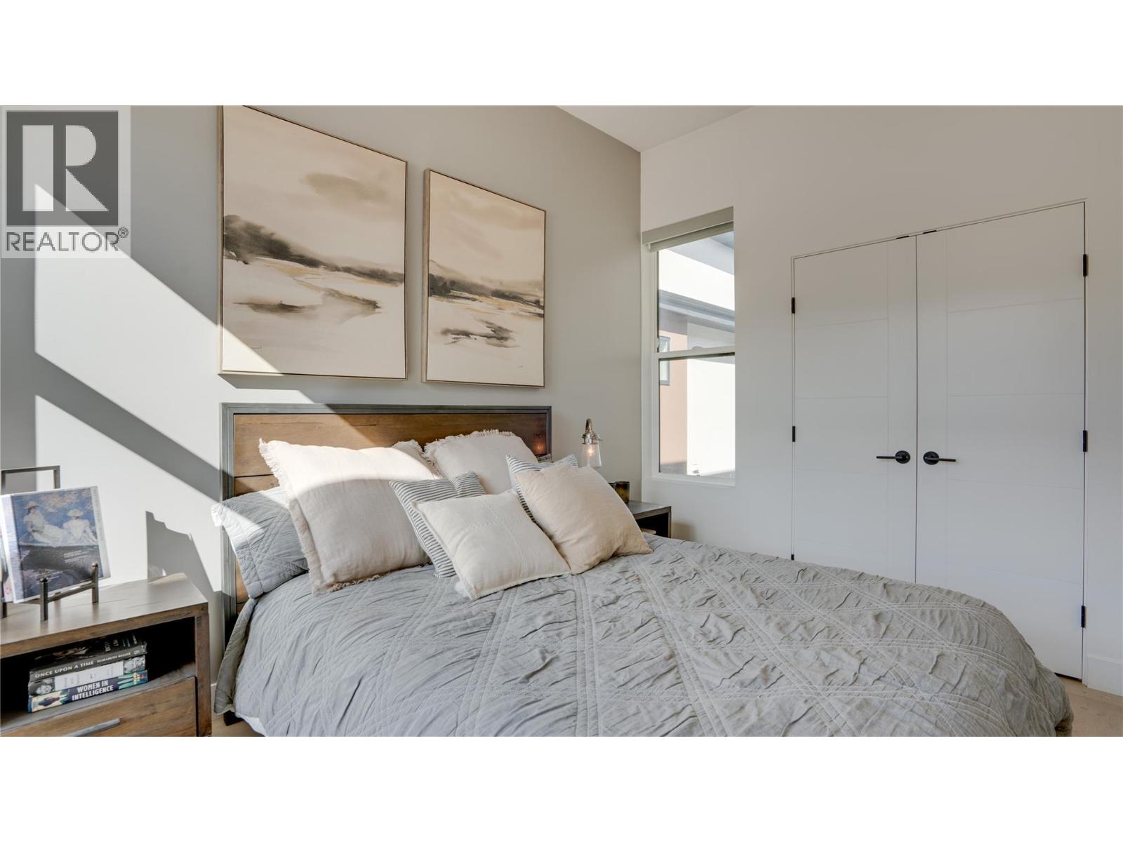 1220 Ponds Avenue Kelowna, BC V1W5N1_33