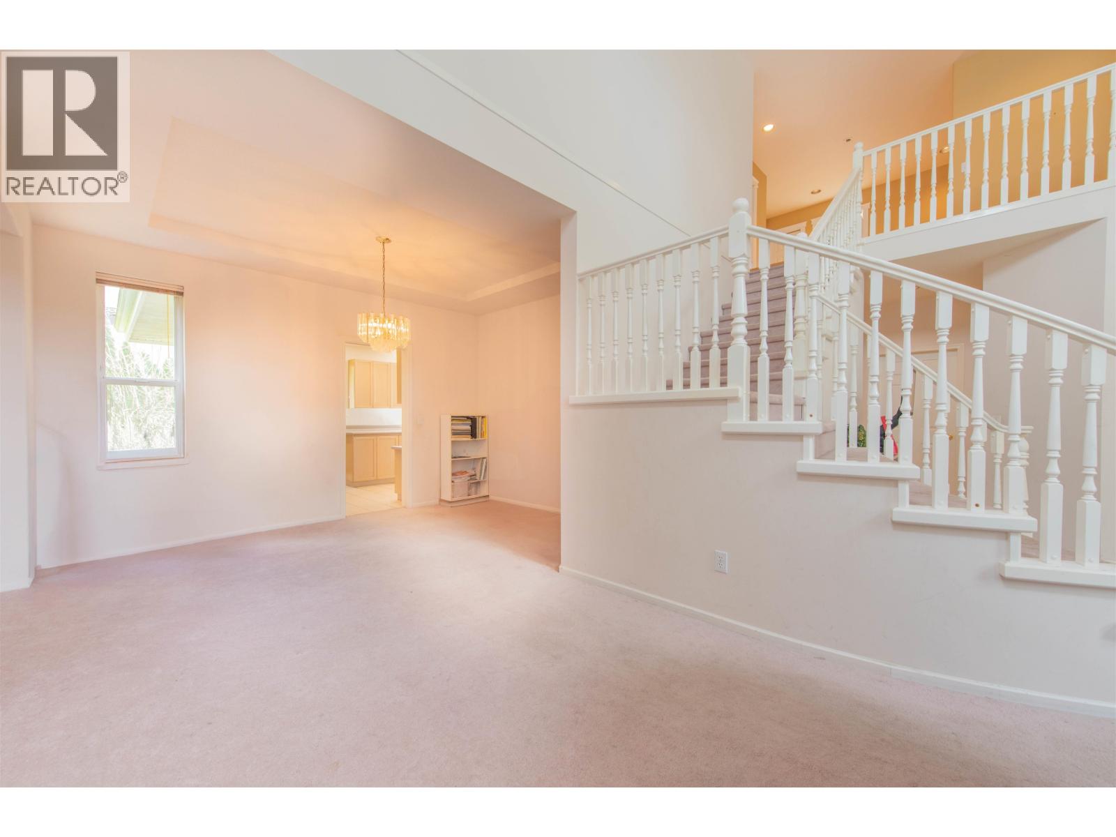 1645 Pinetree Way, Coquitlam, British Columbia  V3E 3B7 - Photo 6 - R3105411