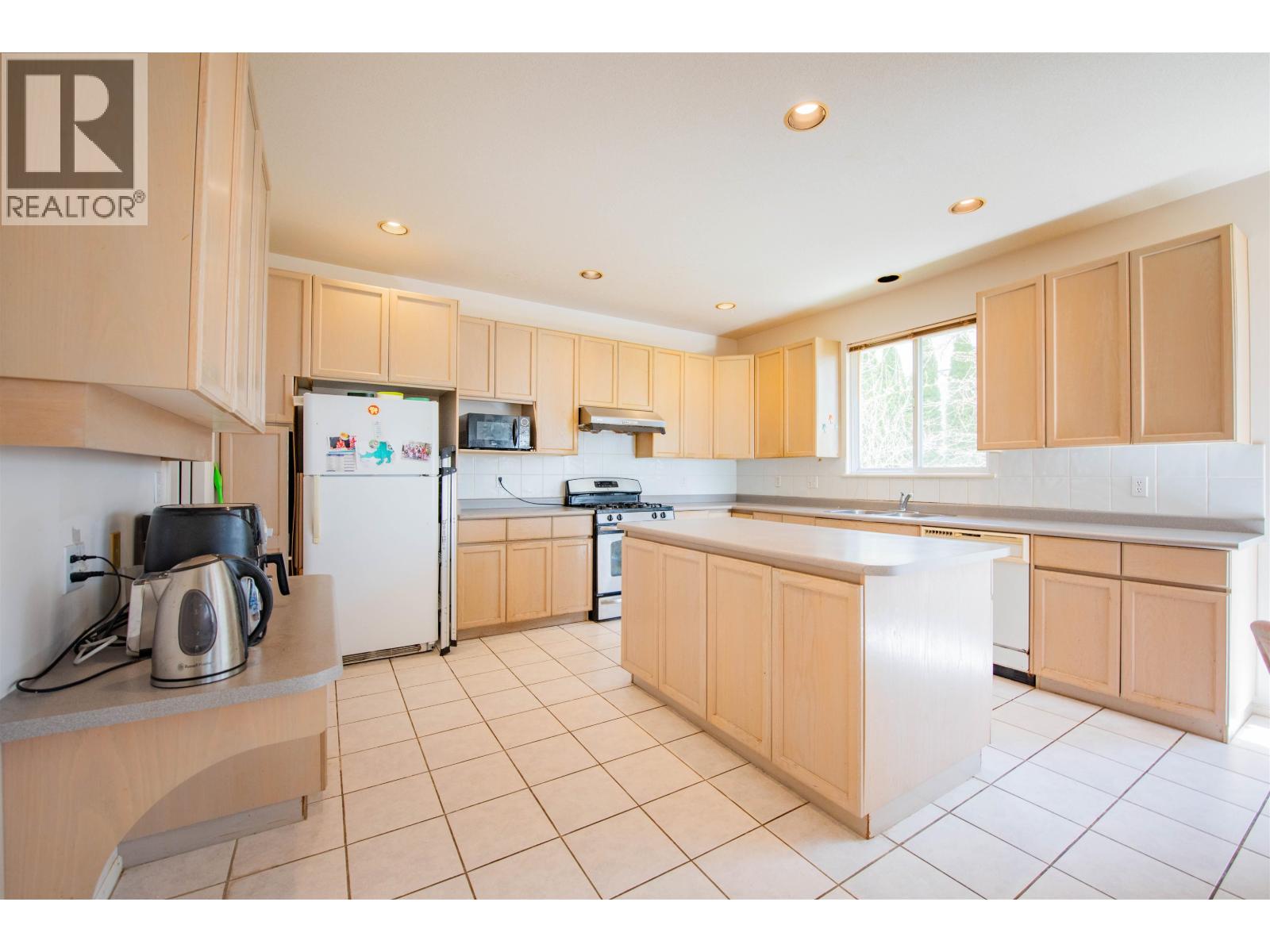 1645 Pinetree Way, Coquitlam, British Columbia  V3E 3B7 - Photo 7 - R3105411