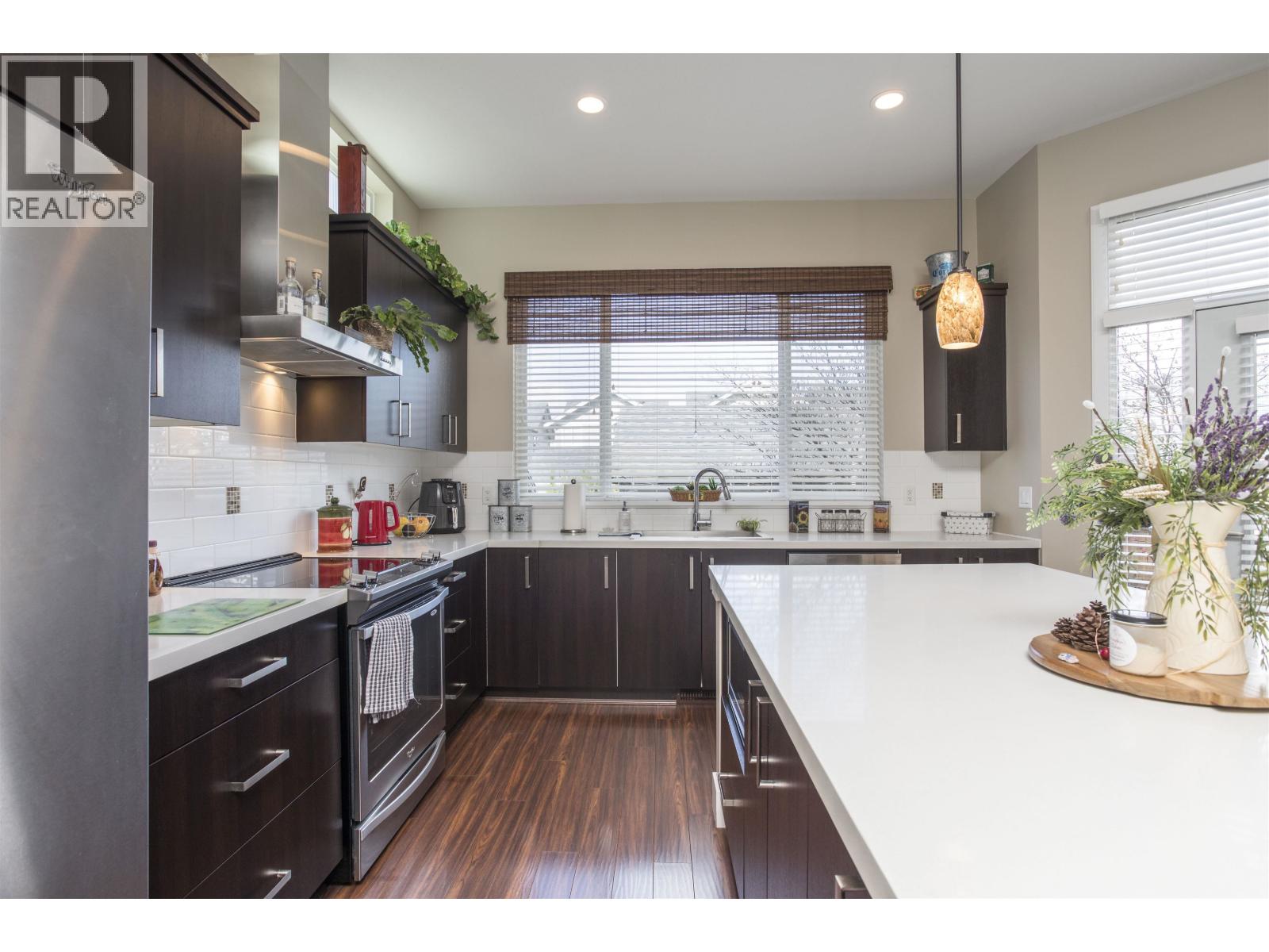 10497 Robertson Street, Maple Ridge, British Columbia  V2W 0H8 - Photo 11 - R3105420