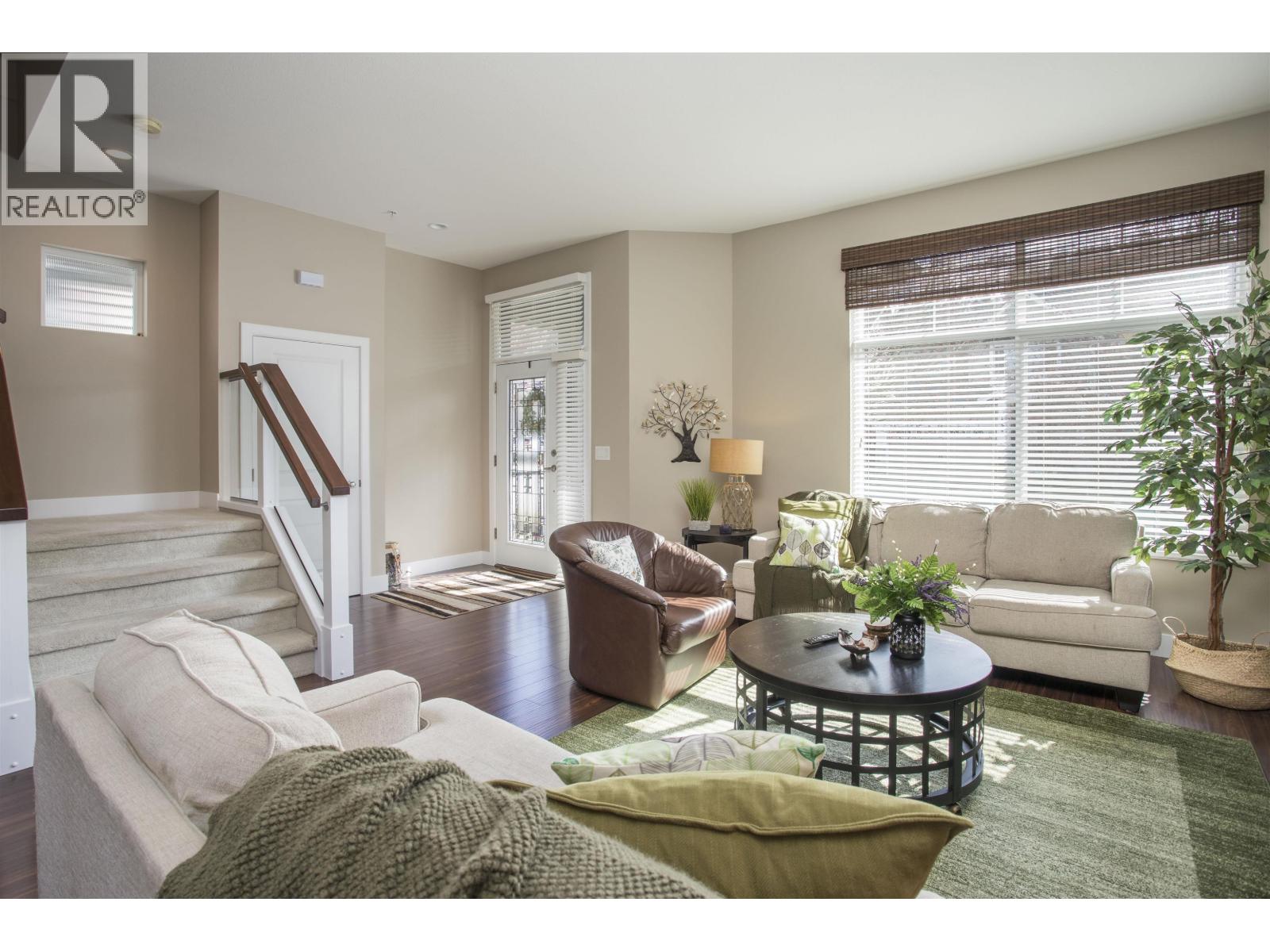 10497 Robertson Street, Maple Ridge, British Columbia  V2W 0H8 - Photo 4 - R3105420