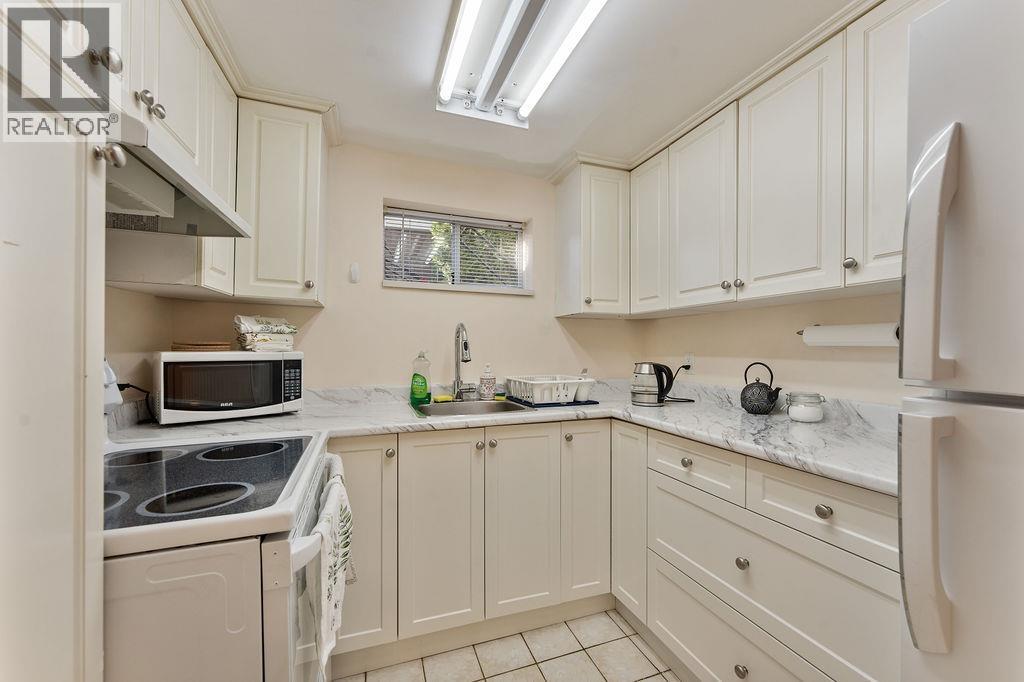 231 E Eighth Avenue, New Westminster, British Columbia  V3L 4K3 - Photo 32 - R3105421