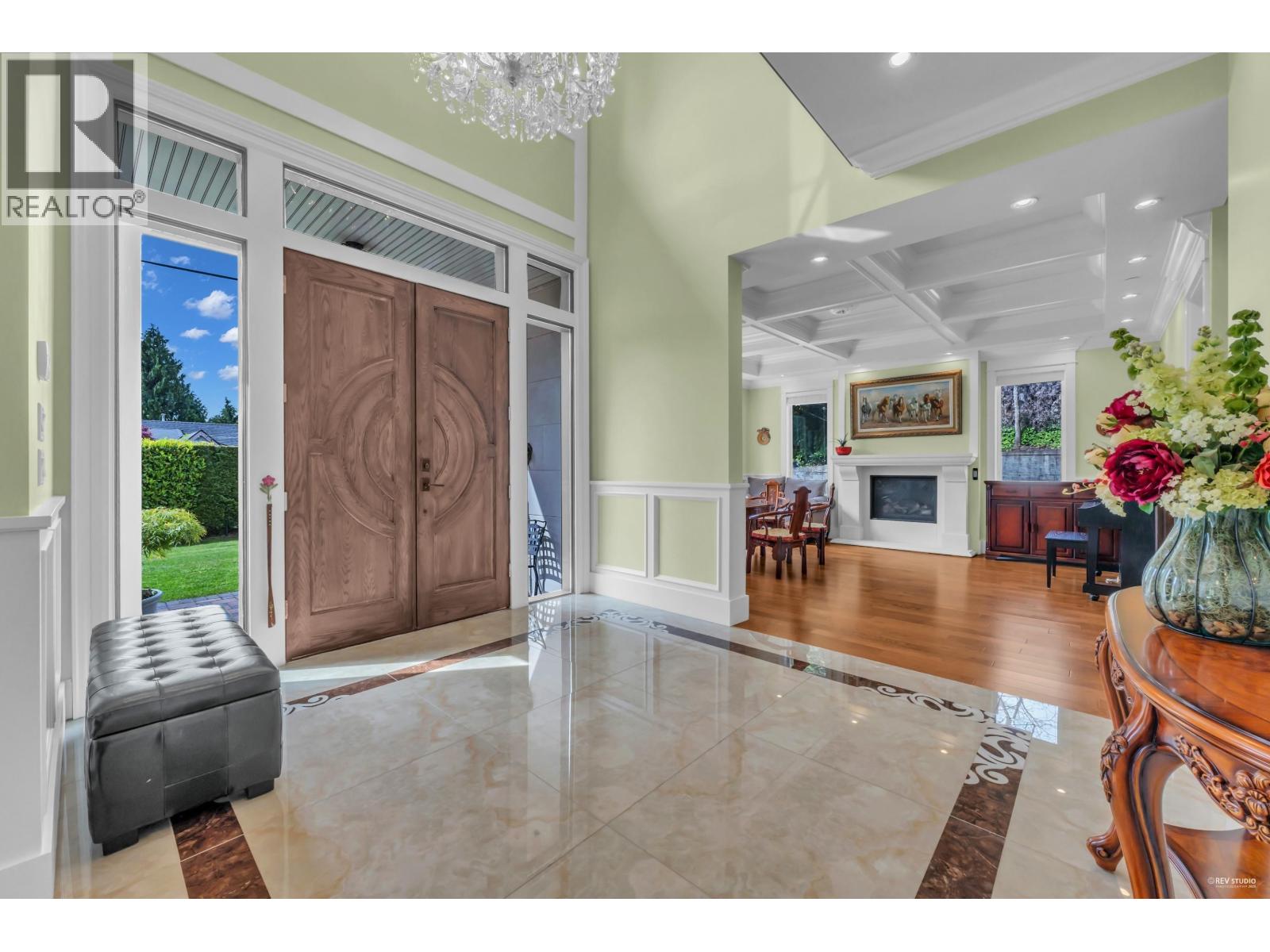 1835 Mathers Avenue, West Vancouver, British Columbia  V7V 2G6 - Photo 3 - R3105445