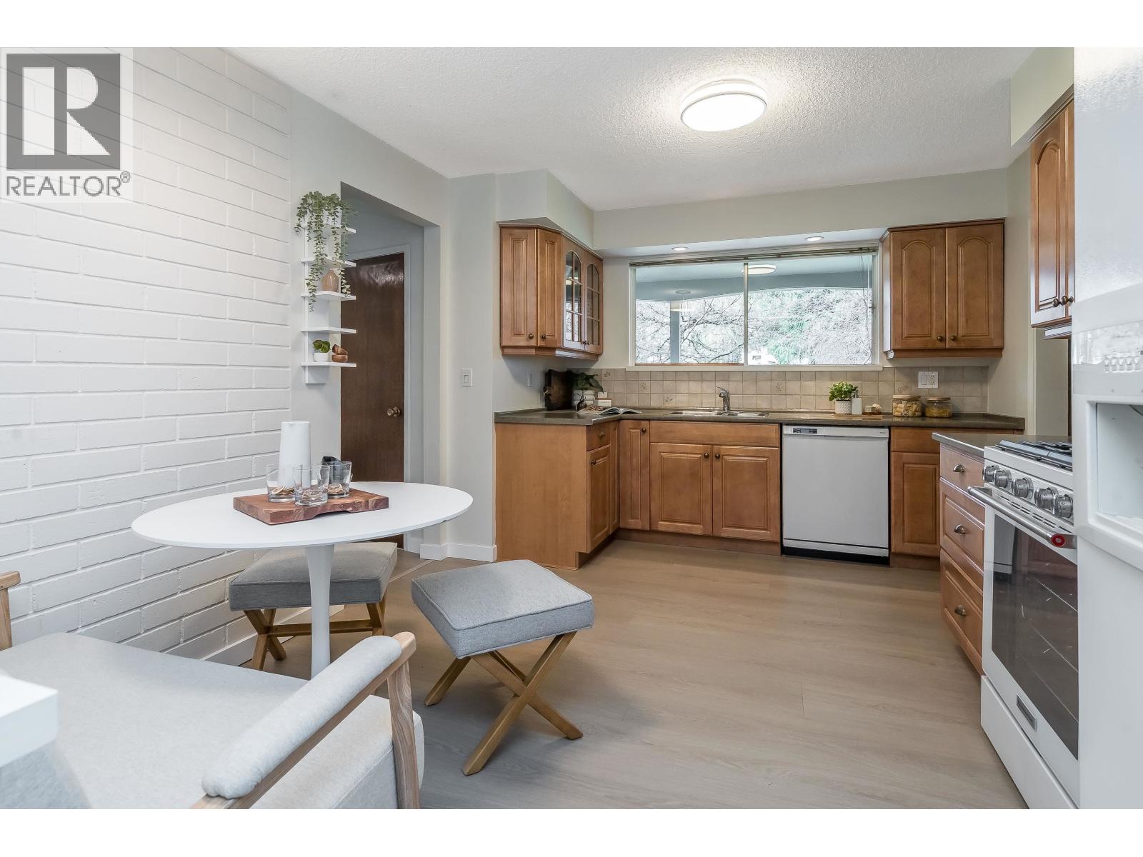 1168 Charland Avenue, Coquitlam, British Columbia  V3K 3L1 - Photo 22 - R3105447