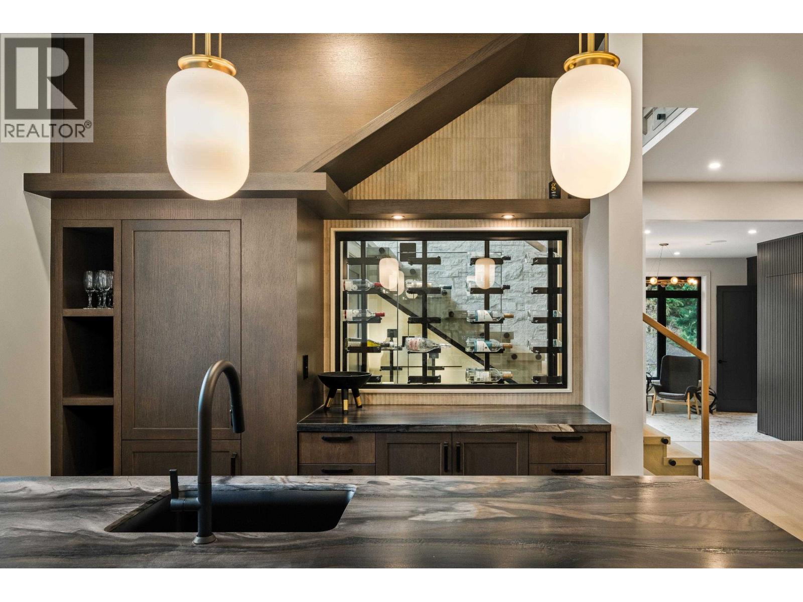 135 Oak Court, Anmore, British Columbia  V3H 4W9 - Photo 10 - R3105458