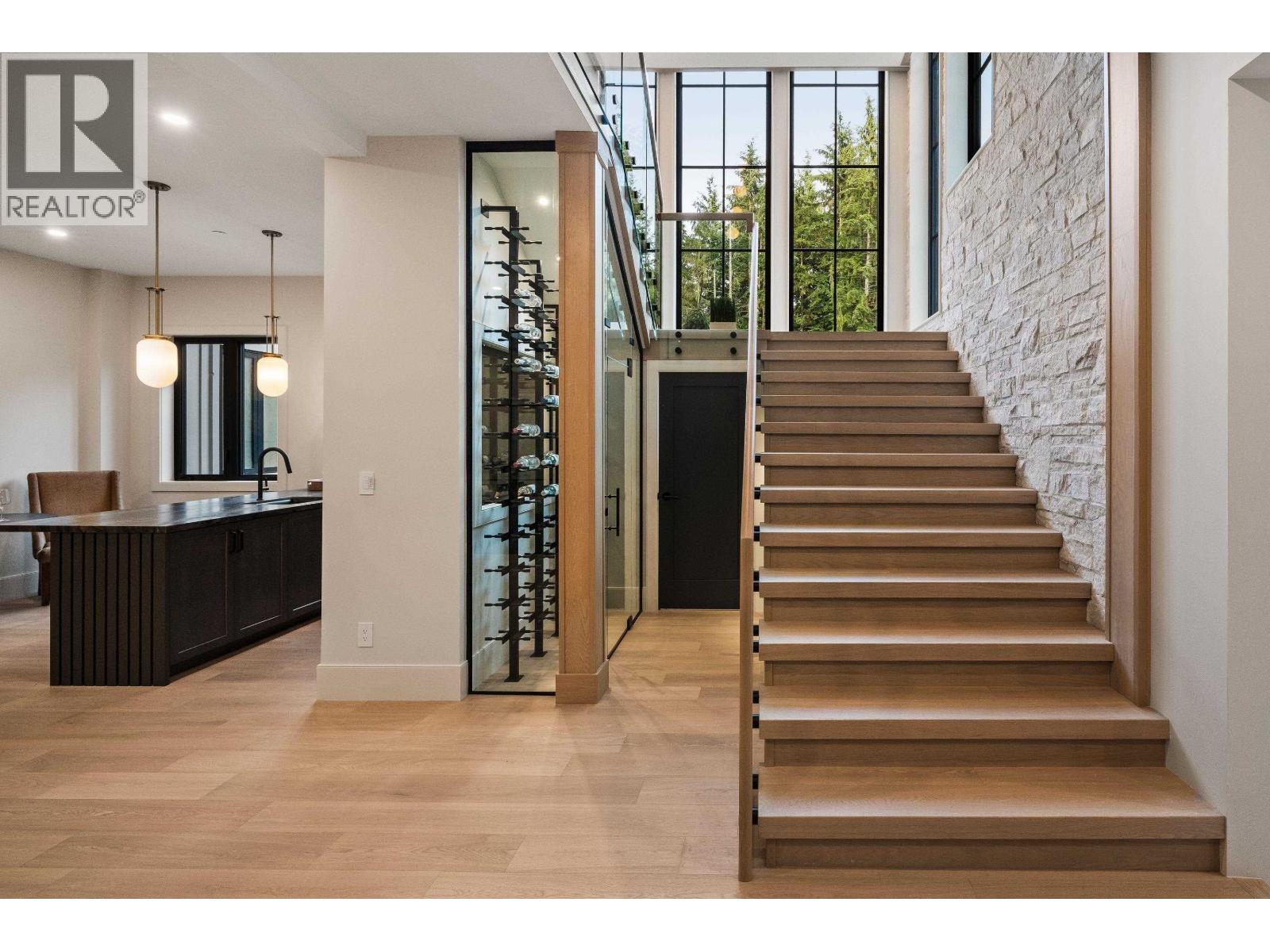 135 Oak Court, Anmore, British Columbia  V3H 4W9 - Photo 12 - R3105458