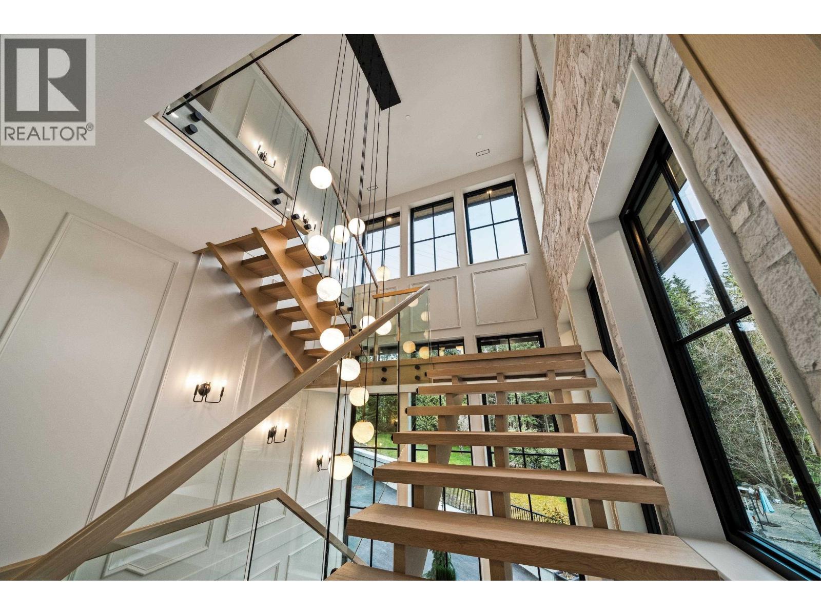 135 Oak Court, Anmore, British Columbia  V3H 4W9 - Photo 13 - R3105458