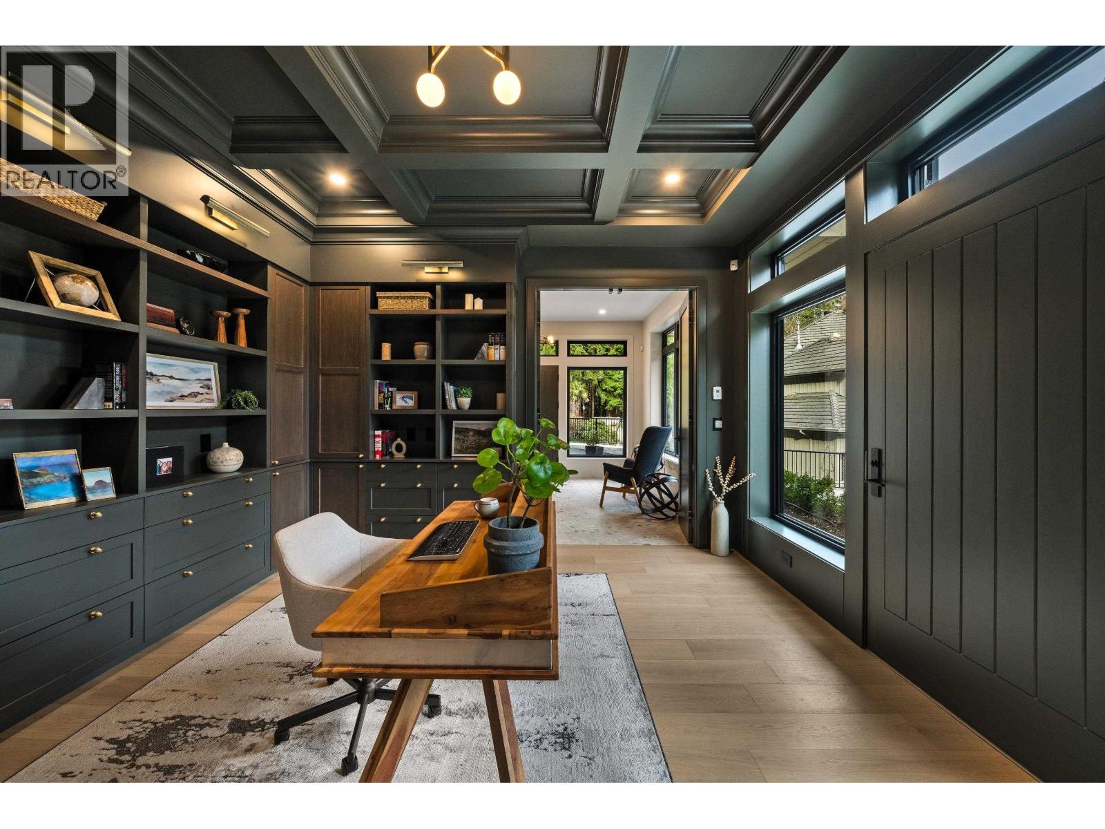 135 Oak Court, Anmore, British Columbia  V3H 4W9 - Photo 4 - R3105458