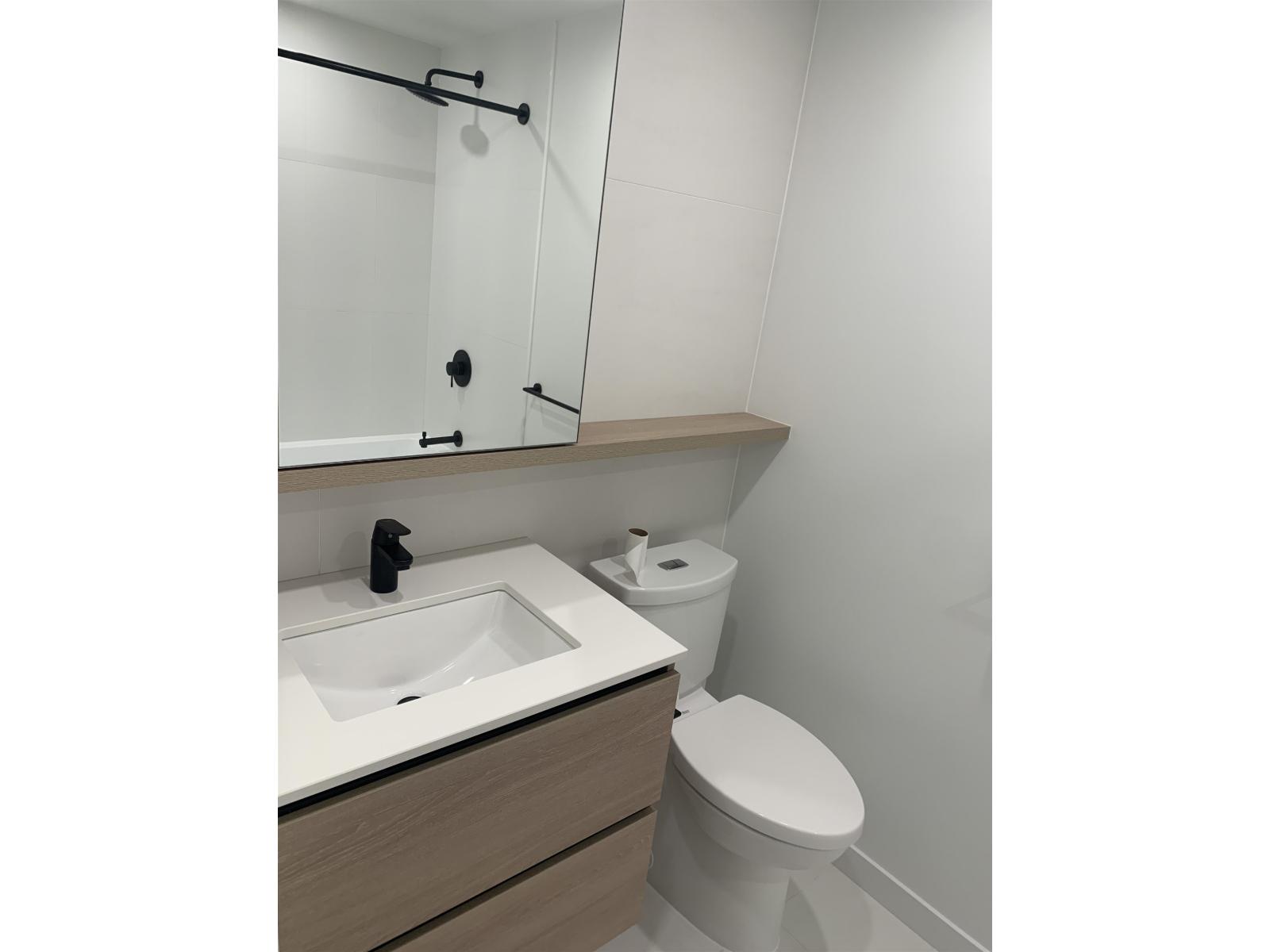 512 13428 105 Avenue, Surrey, British Columbia  V3T 0S6 - Photo 8 - R3105427