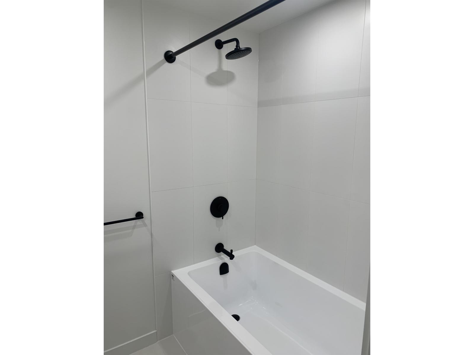 512 13428 105 Avenue, Surrey, British Columbia  V3T 0S6 - Photo 9 - R3105427