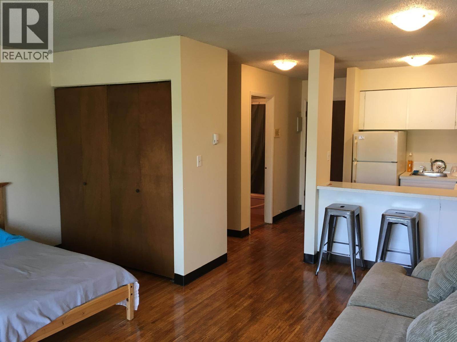 209 3570 Hastings Street, Vancouver, British Columbia  V5K 2A7 - Photo 2 - R3105444