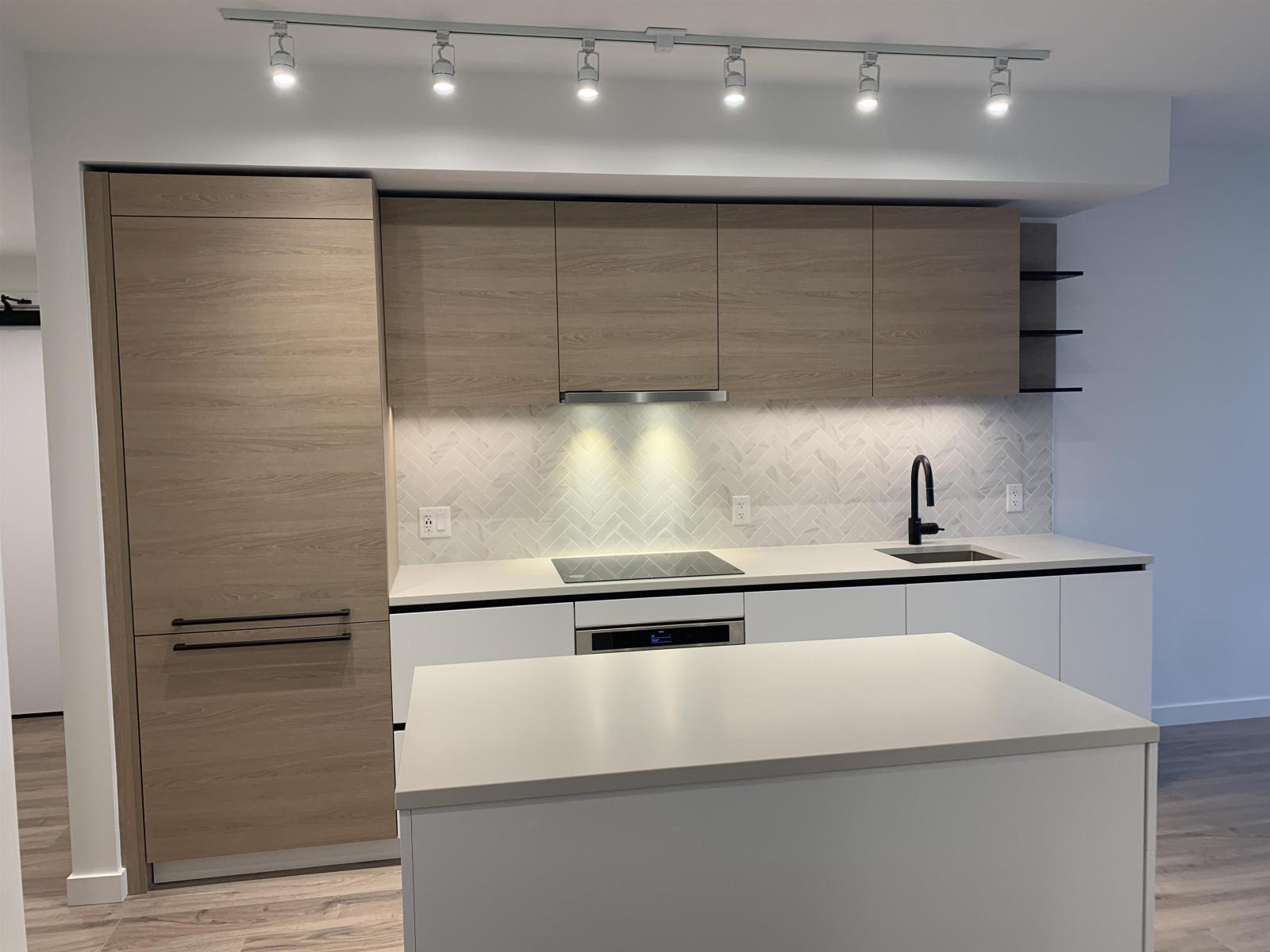 512 13428 105 Avenue, Surrey, British Columbia  V3T 0S6 - Photo 2 - R3105427